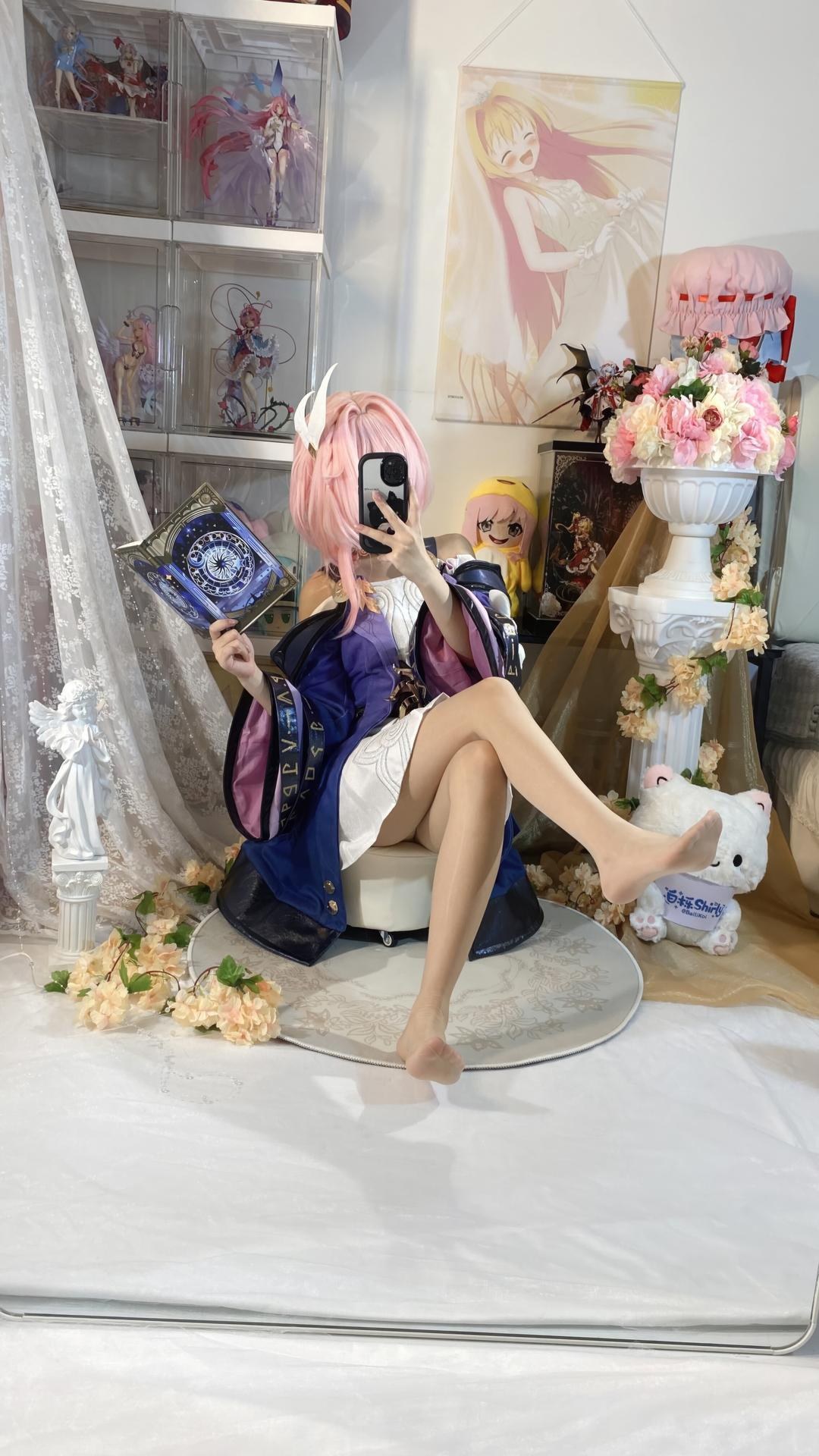[cosplay] 白栎Shirly - Xi Lian: Tóc hồng, trang phục cơ năng, chân dài tất trắng, tái hiện nhân vật 130P