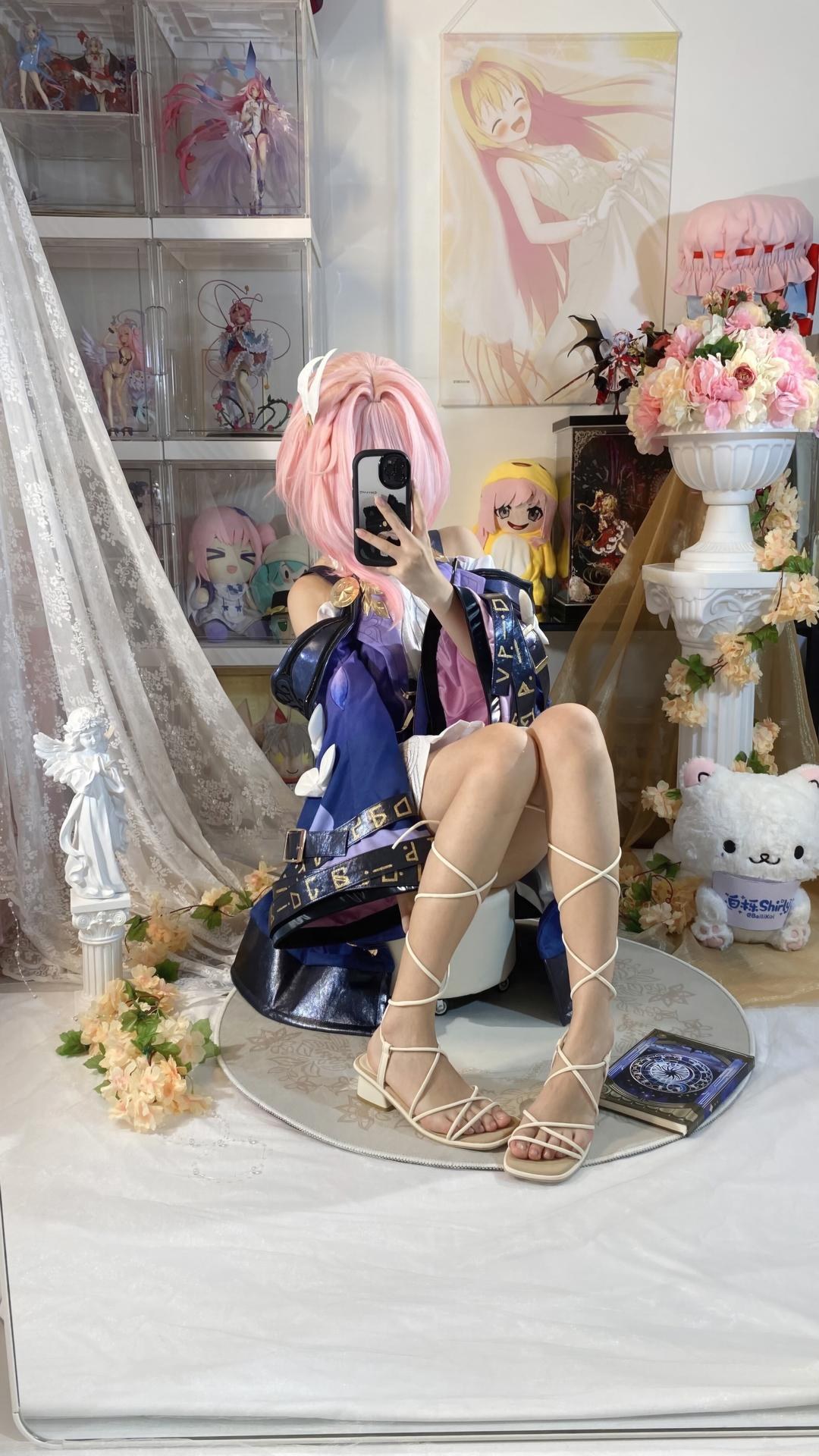 [cosplay] 白栎Shirly - Xi Lian: Tóc hồng, trang phục cơ năng, chân dài tất trắng, tái hiện nhân vật 130P
