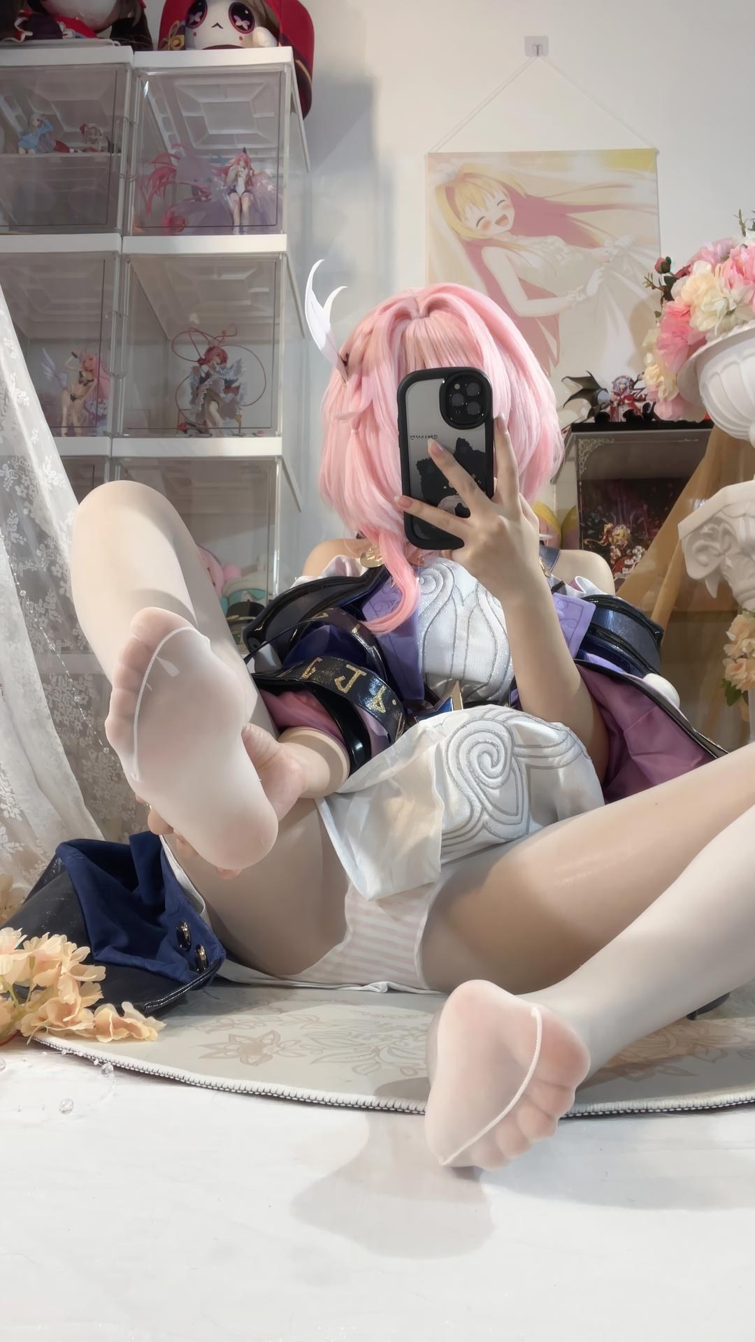 [cosplay] 白栎Shirly - Xi Lian: Tóc hồng, trang phục cơ năng, chân dài tất trắng, tái hiện nhân vật 130P