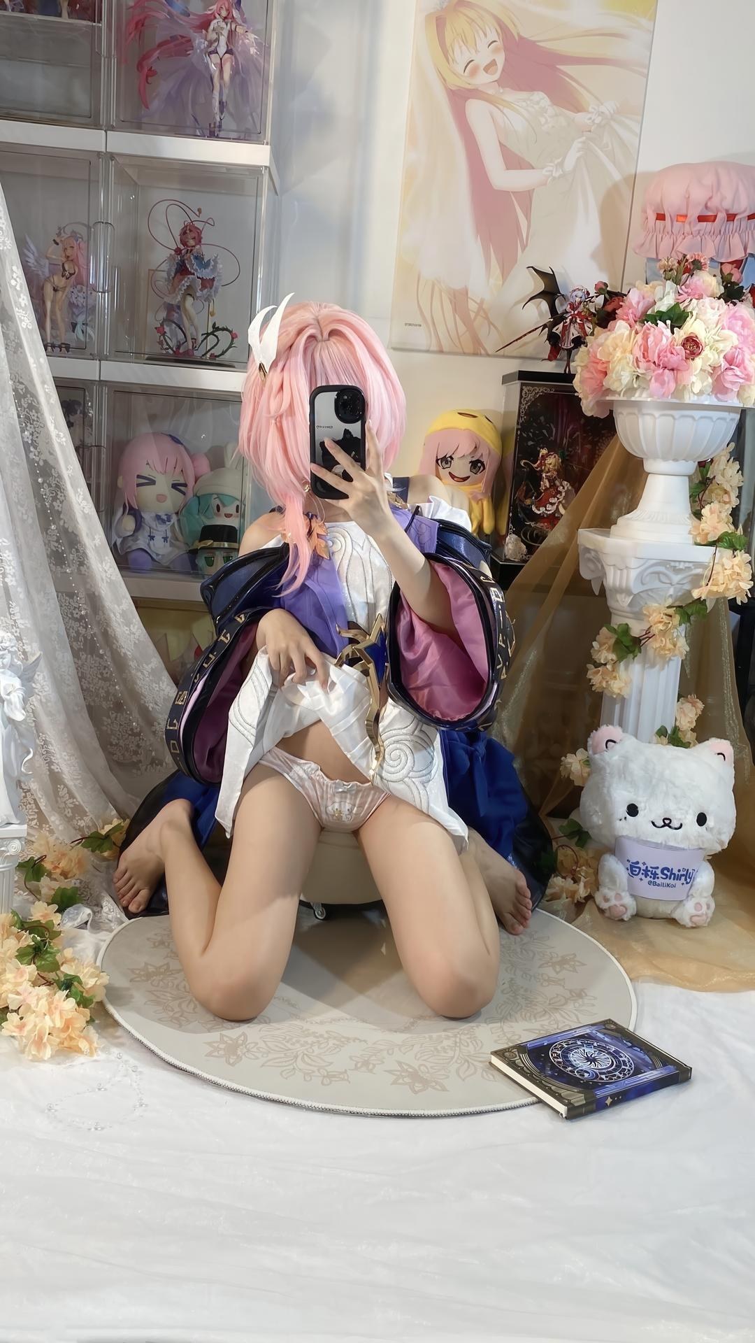 [cosplay] 白栎Shirly - 昔漣：粉髮機能服 白絲美腿角色還原 130P