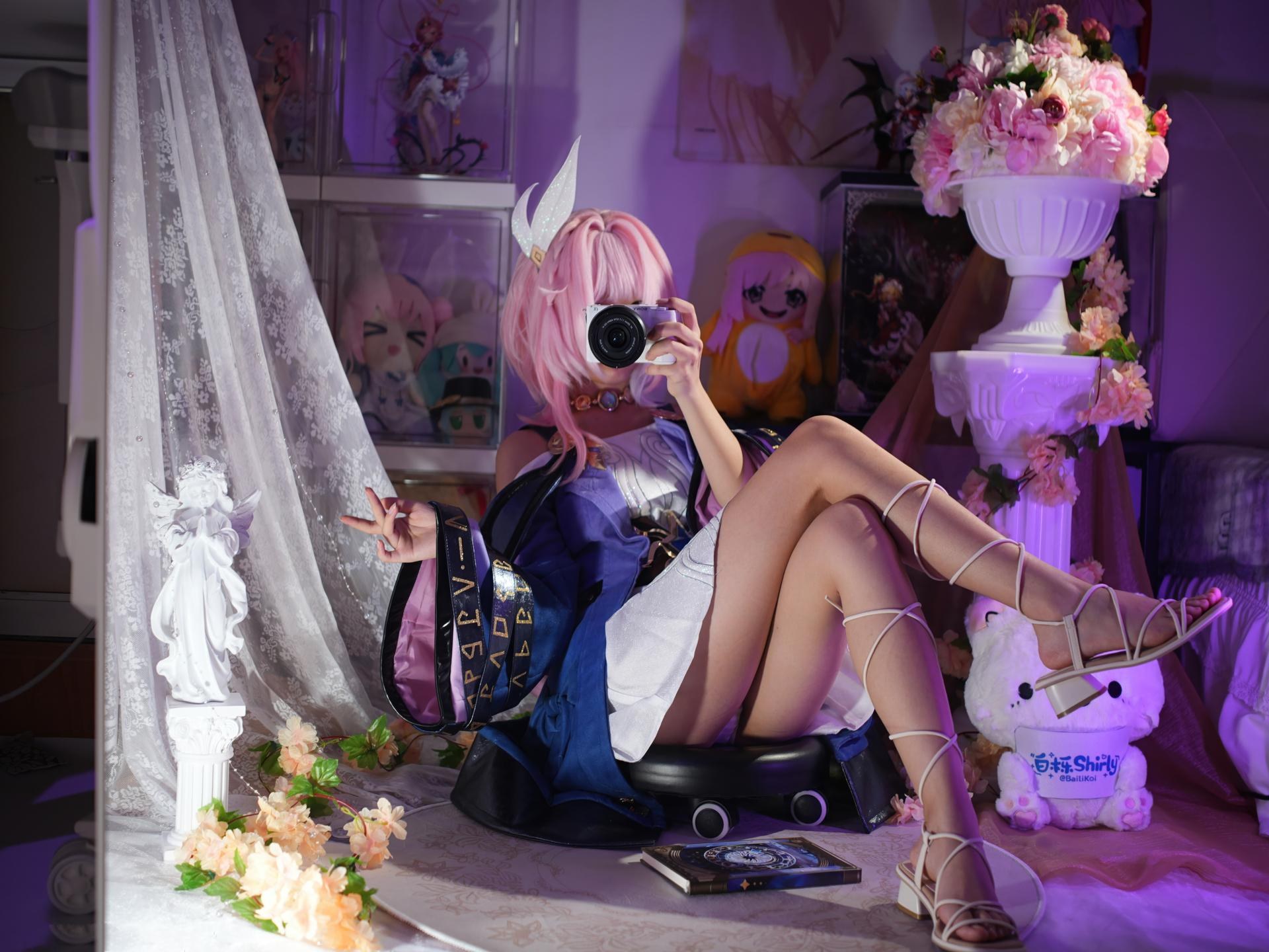 [cosplay] 白栎Shirly - 昔漣：粉髮機能服 白絲美腿角色還原 130P