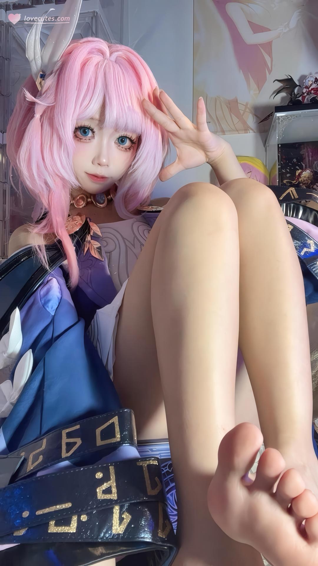 [cosplay] 白栎Shirly - 昔涟：粉发机能服 白丝美腿角色还原 130P