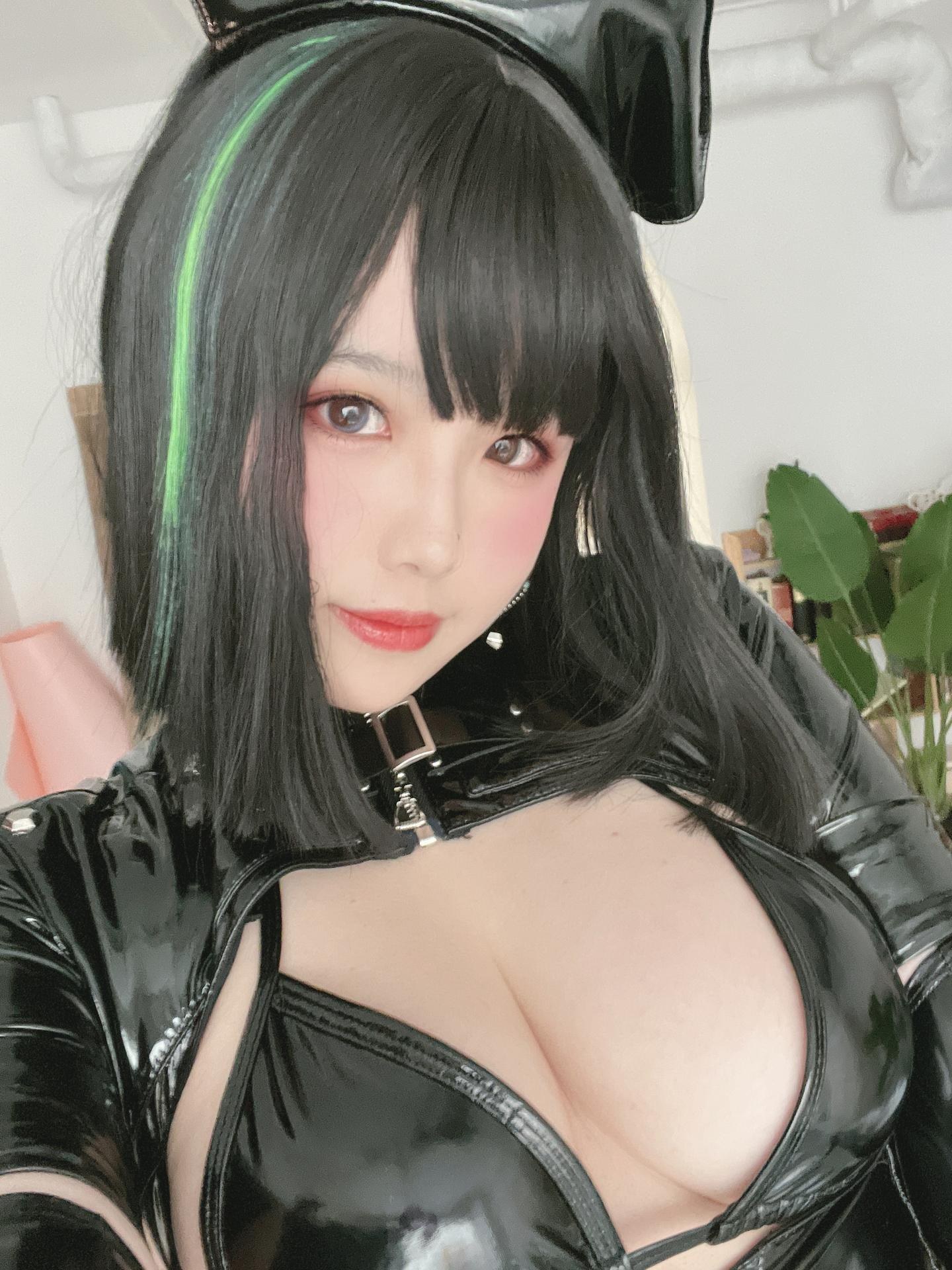 [私房] 阿半 hôm nay rất vui - Y tá bóng tối: Trang phục y tá latex đen, nội y đen, 90P