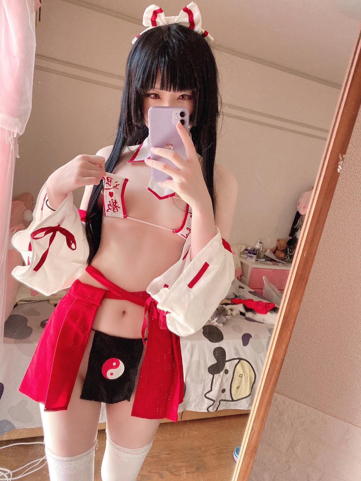[私房] 习呆呆 - 巫女绑缚：白丝露点情趣私拍 55P