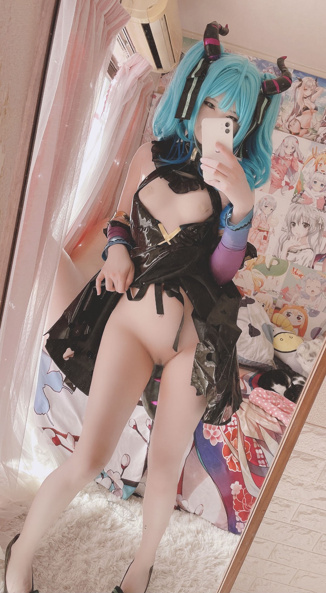 [cosplay] Xi Daidai - Little Devil Miku: Blue Hair Revealing Large-Scale Recreation 26P