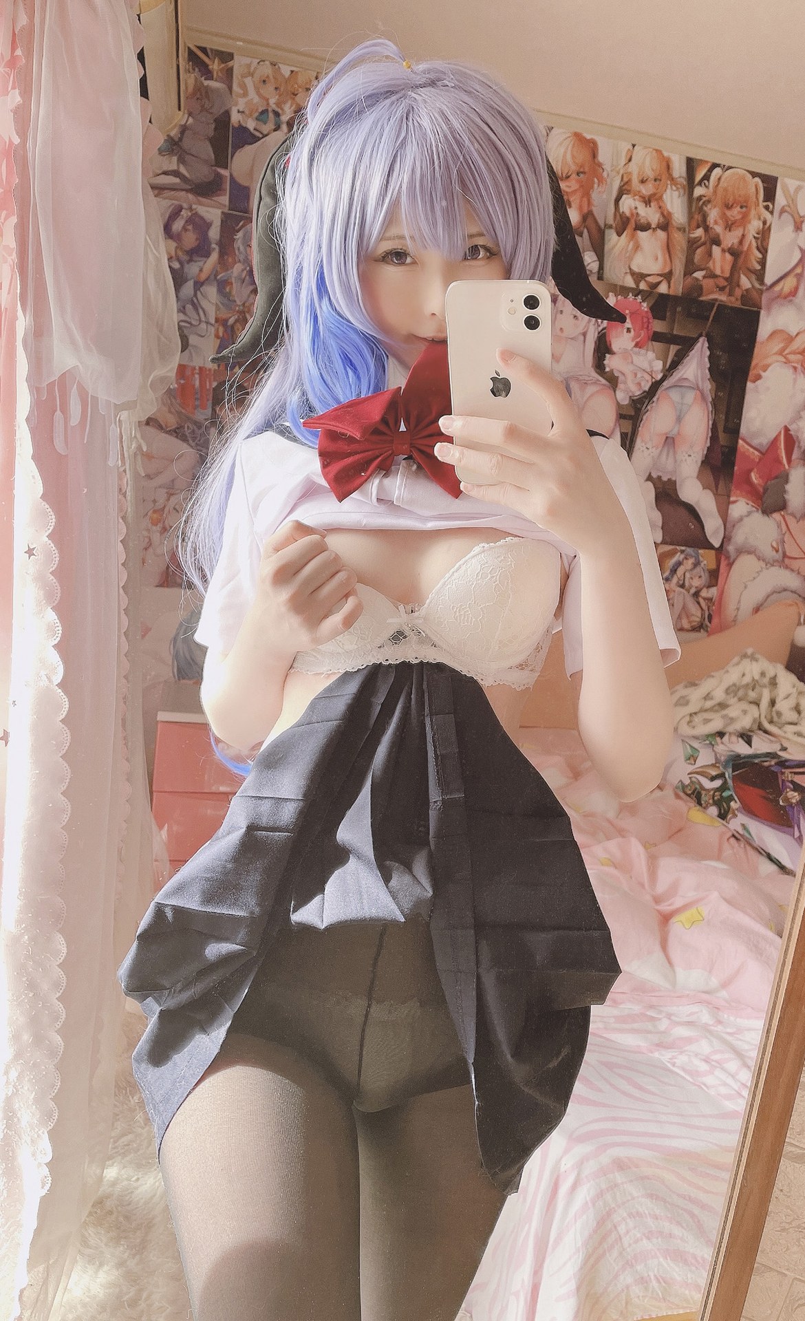 [cosplay] 习呆呆 - 甘雨：黑丝露点大尺度还原 45P