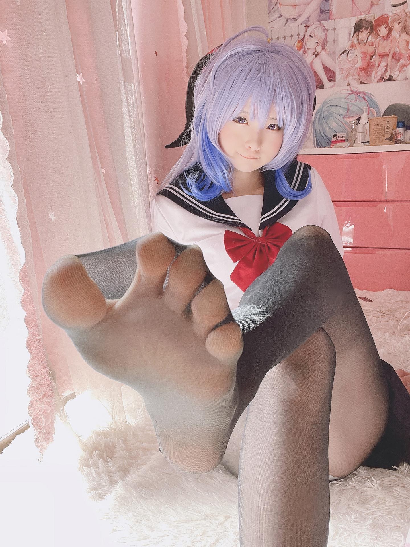 [cosplay] 习呆呆 - 甘雨：黑丝露点大尺度还原 45P