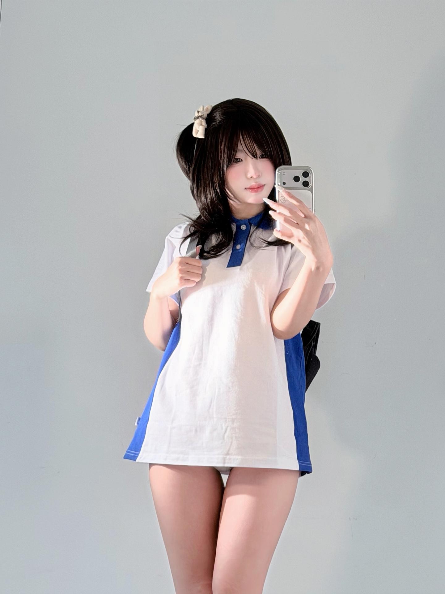 [私房] 真宝 - สาวหวานชุดนักเรียน: ชุดนักเรียนสีน้ำเงินขาว ถุงเท้าขาว ถ่ายเซลฟี่ ขาเรียว 71P2V