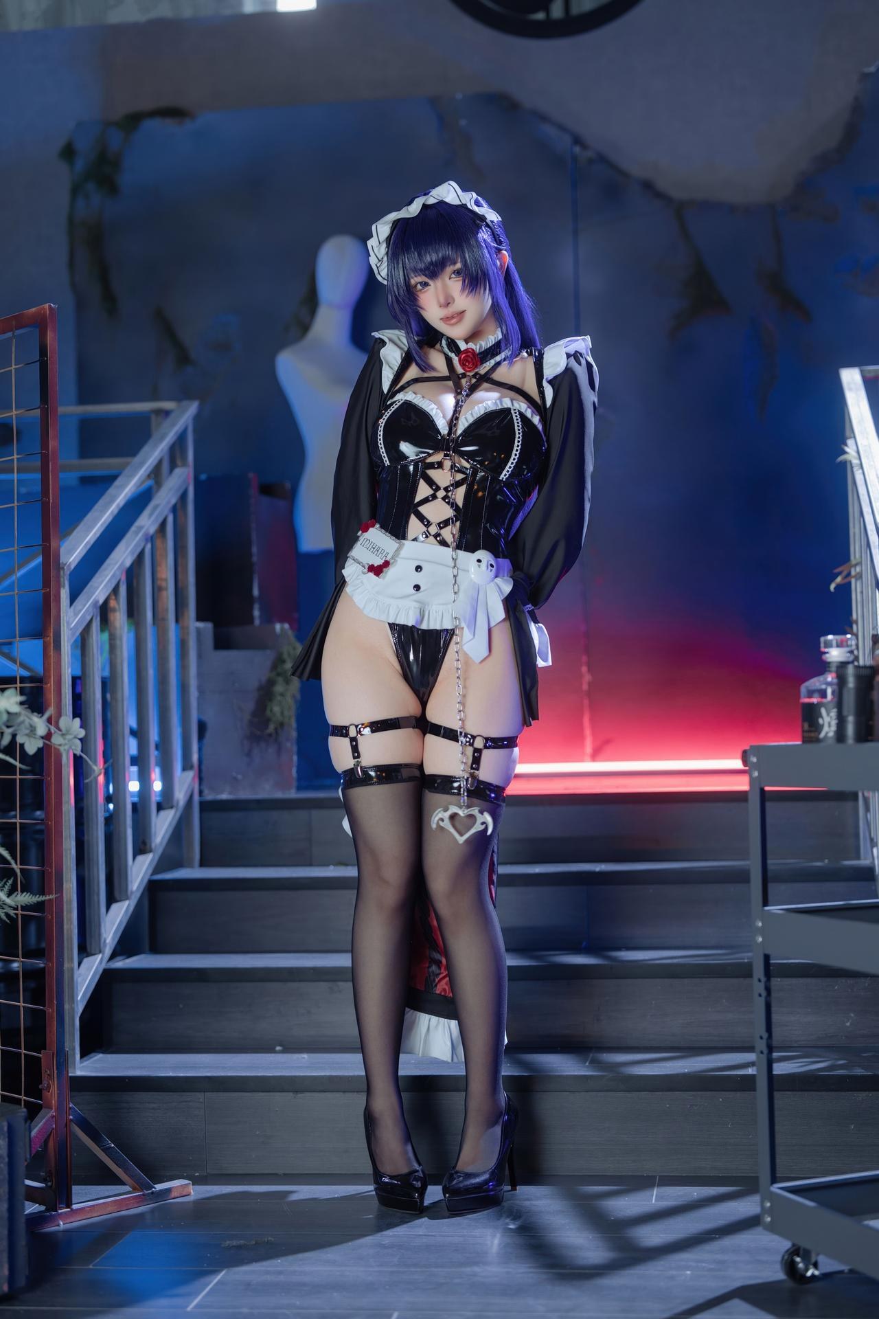 [cosplay] 屿鱼 - NIKKE胜利女神 米哈拉: cà phê hầu gái tất đen ren tái hiện 80P