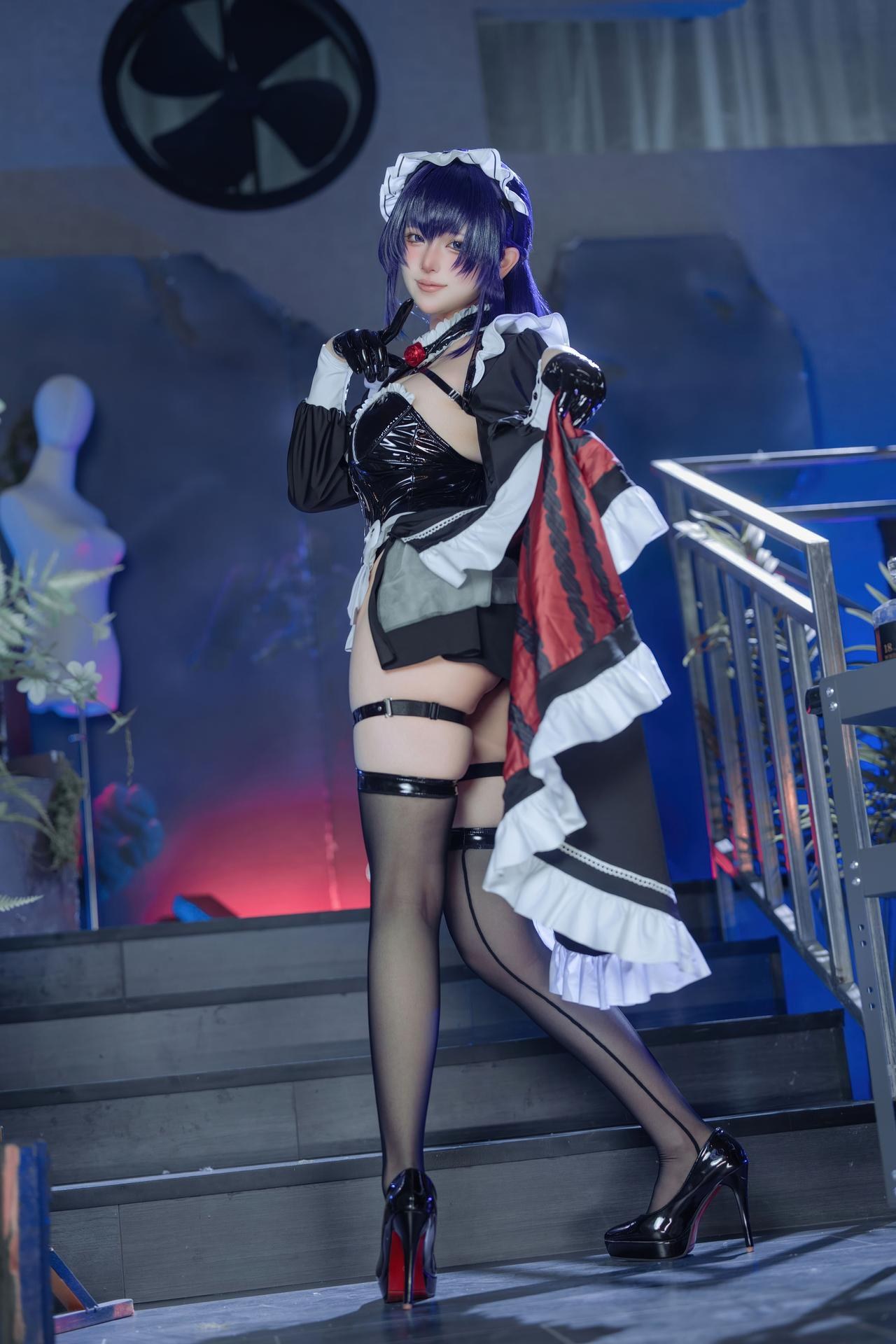 [cosplay] 屿鱼 - NIKKE胜利女神 米哈拉: cà phê hầu gái tất đen ren tái hiện 80P