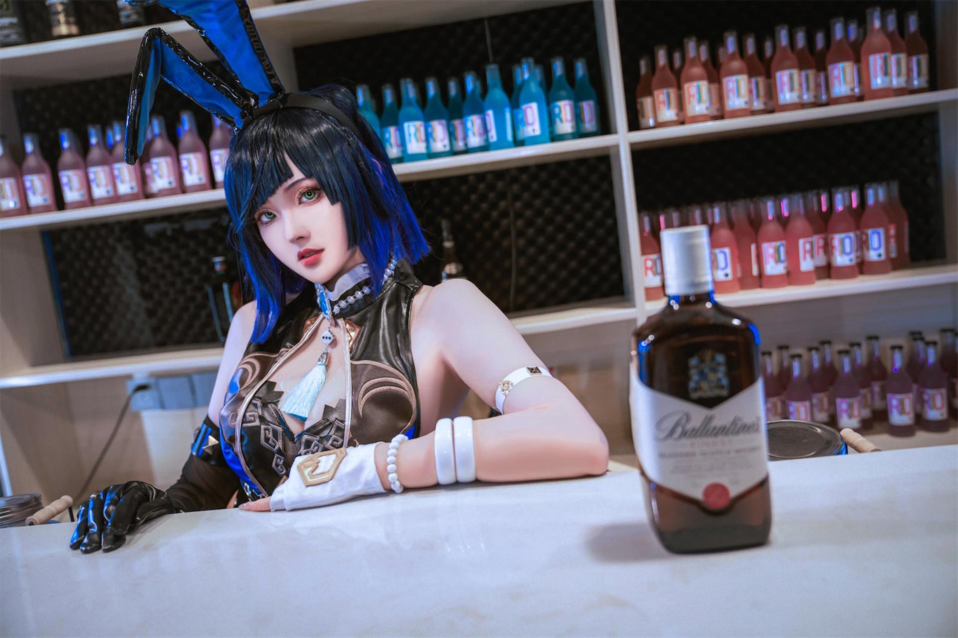 [cosplay] Natsuko夏夏子 - 原神夜蘭兔女郎：酒吧黑絲高衩大尺度還原 74P1V