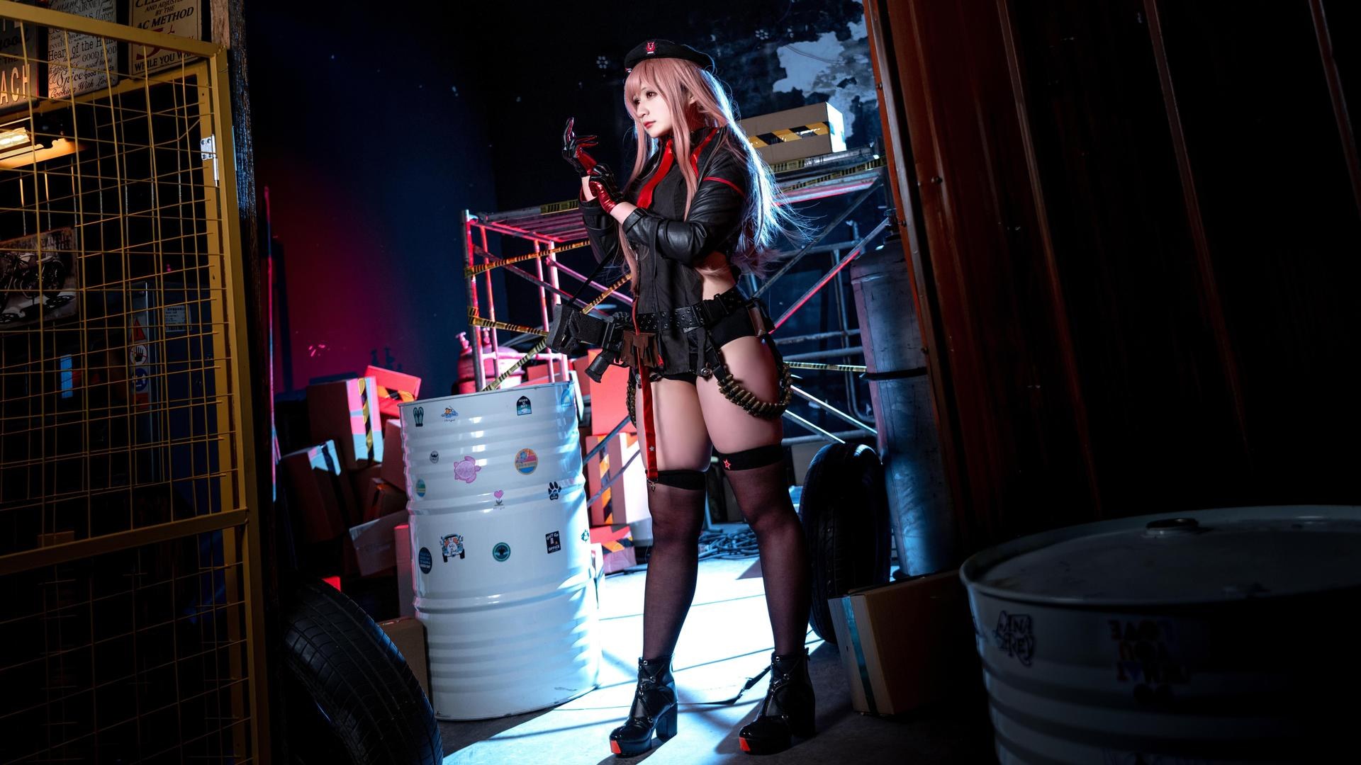 [cosplay] Zaya秋 - NIKKE胜利女神 拉毗：เบเรต์ ถุงน่องสีดำ ชุดยุทธวิธี ขาสวย 25P