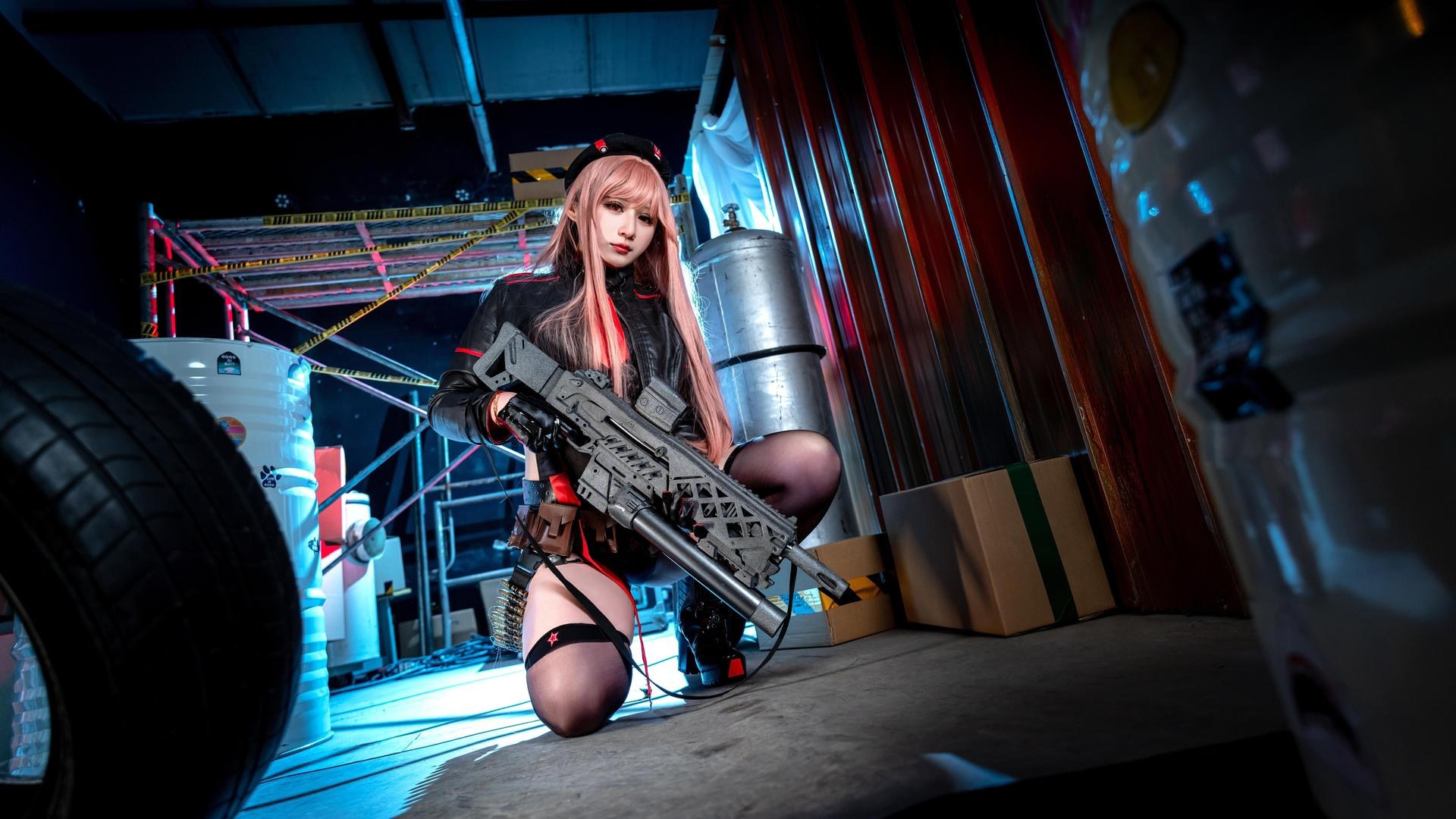 [cosplay] Zaya秋 - NIKKE胜利女神 拉毗：เบเรต์ ถุงน่องสีดำ ชุดยุทธวิธี ขาสวย 25P