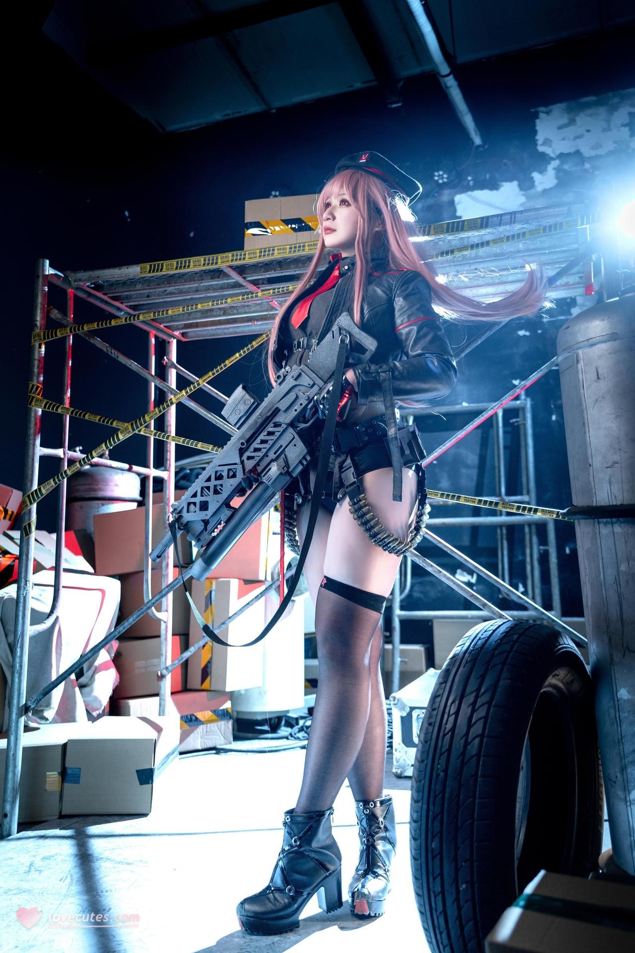 [cosplay] Zaya秋 - NIKKE勝利女神 拉毗：貝雷帽黑絲戰術裝美腿 25P