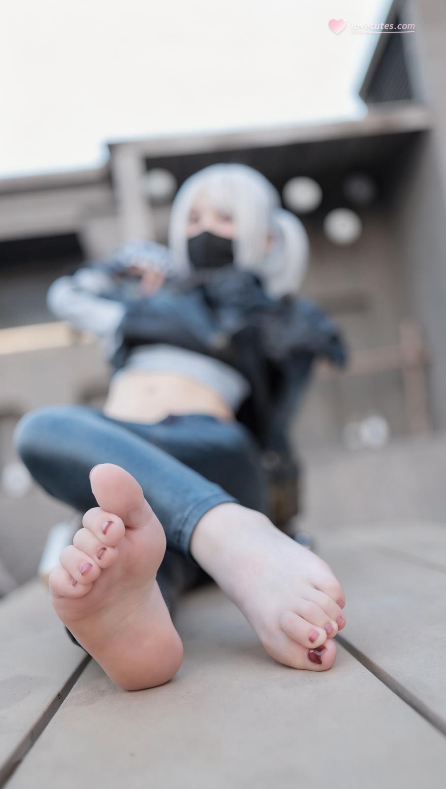 [cosplay] Mai Xiaowen - Girl Film Delta: white hair tactical outfit black stockings long legs 89P