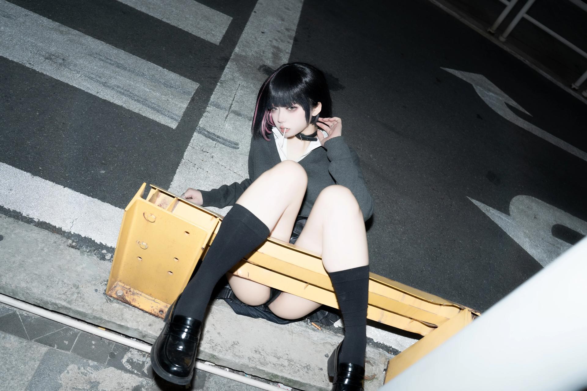 [写真] 纸悦Etsu_ko - 请多关照：夜街JK校服黑丝美腿 45P