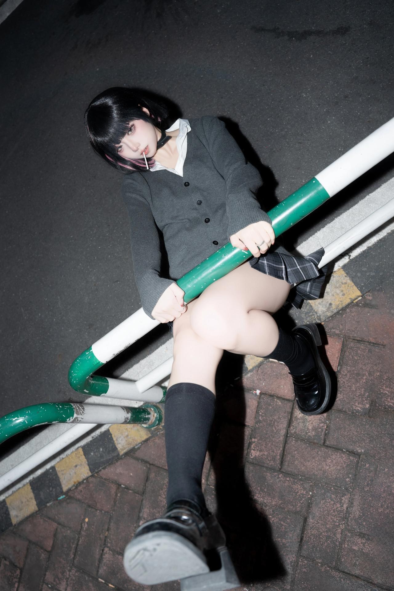 [写真] 纸悦Etsu_ko - 请多关照：夜街JK校服黑丝美腿 45P