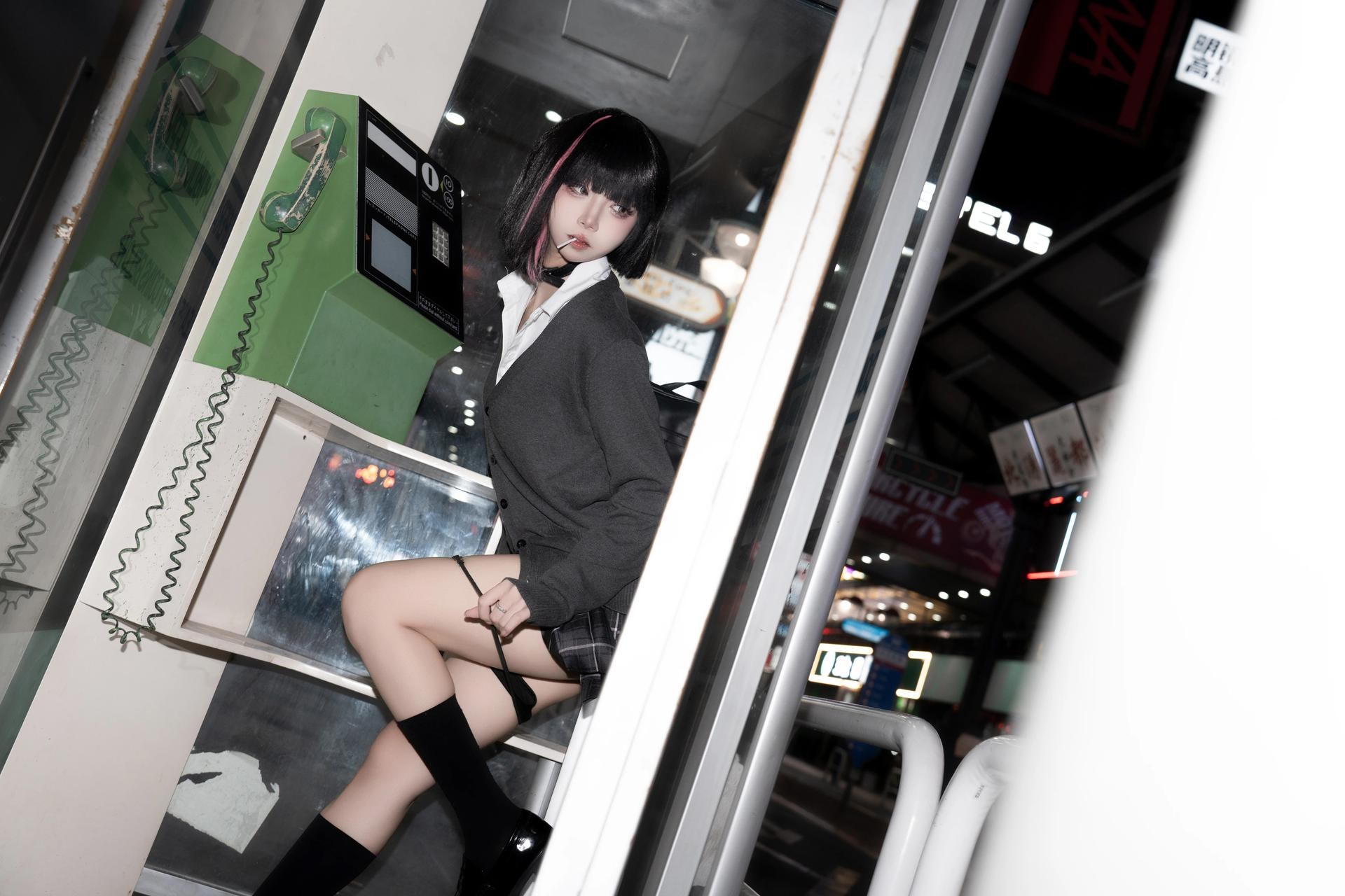 [写真] 纸悦Etsu_ko - よろしくお願いします：夜街JK制服黒スト美脚 45P