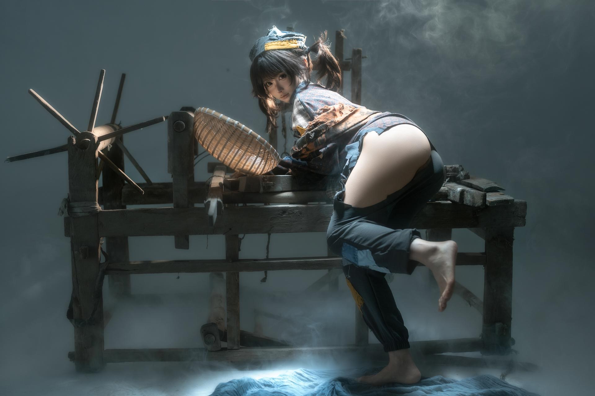 [写真] 蠢沫沫 - 小乞丐：ชุดเอี๊ยมเก่า ฉากควัน และเรียวขาสวย 23P1V