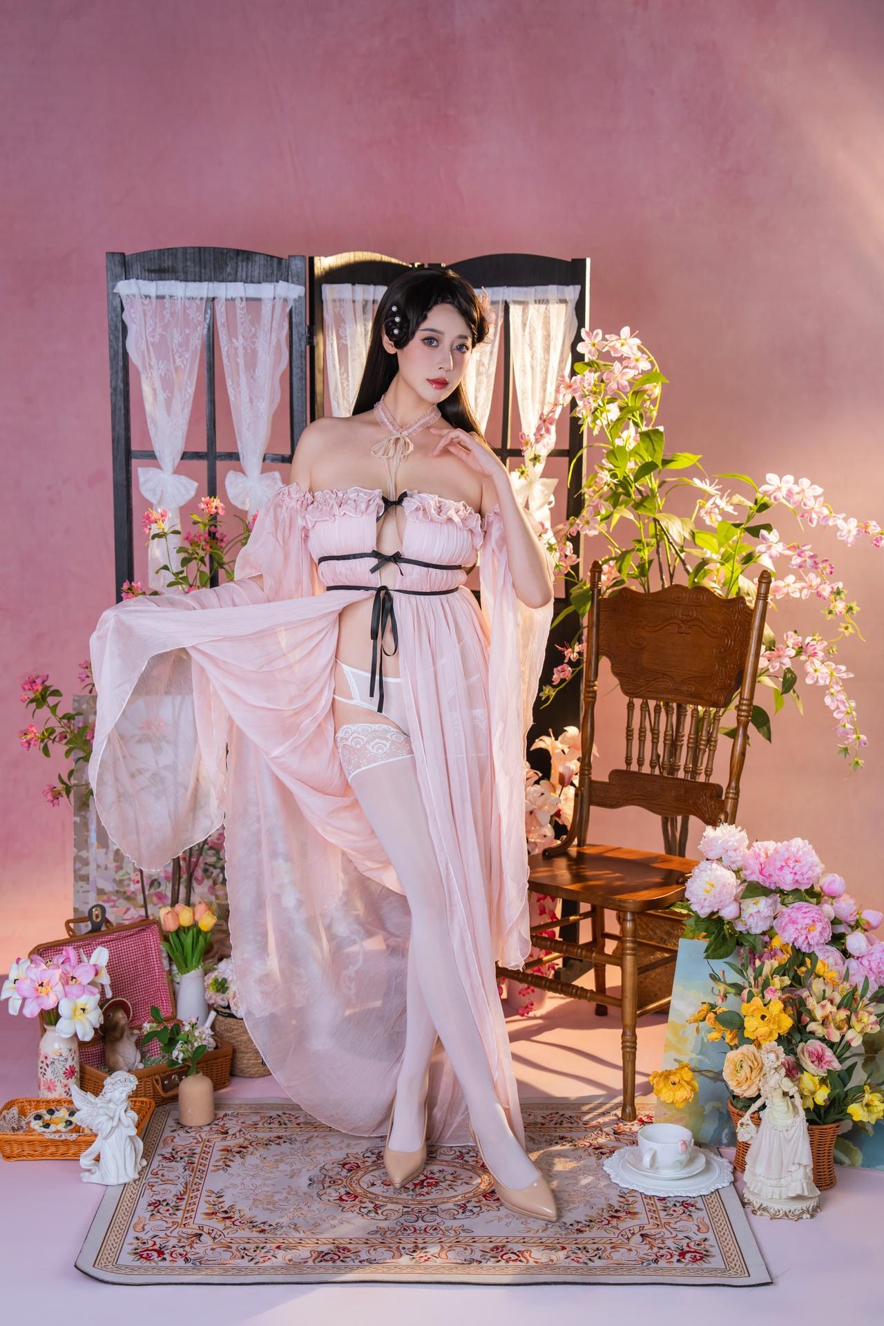 [私房] 奈汐酱nice - 粉红茶事：粉色蕾丝内衣白丝花房 80P1V
