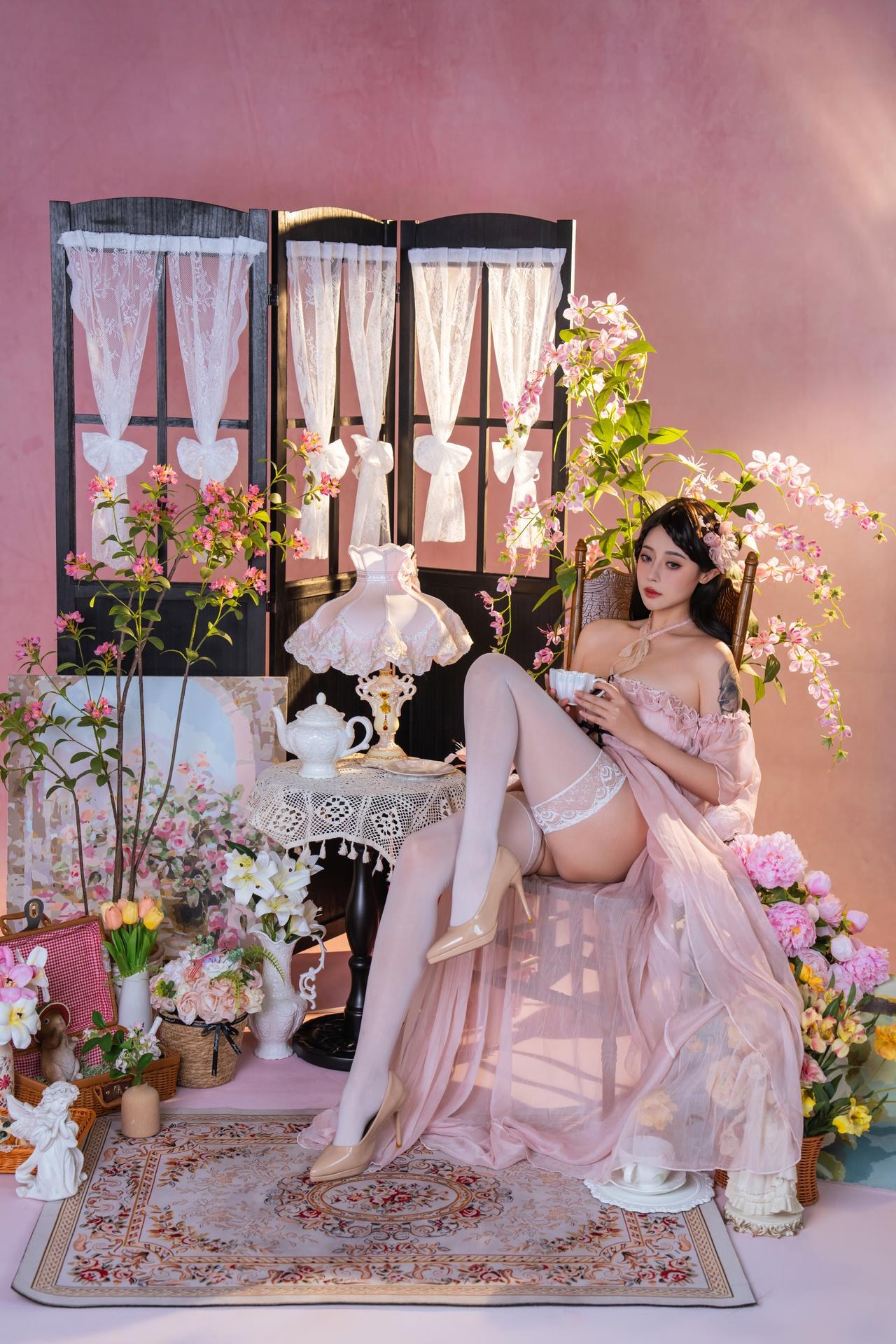 [Private] Naixiao-chan nice - Pink Tea Party: Pink Lace Lingerie White Silk Flower Room 80P1V