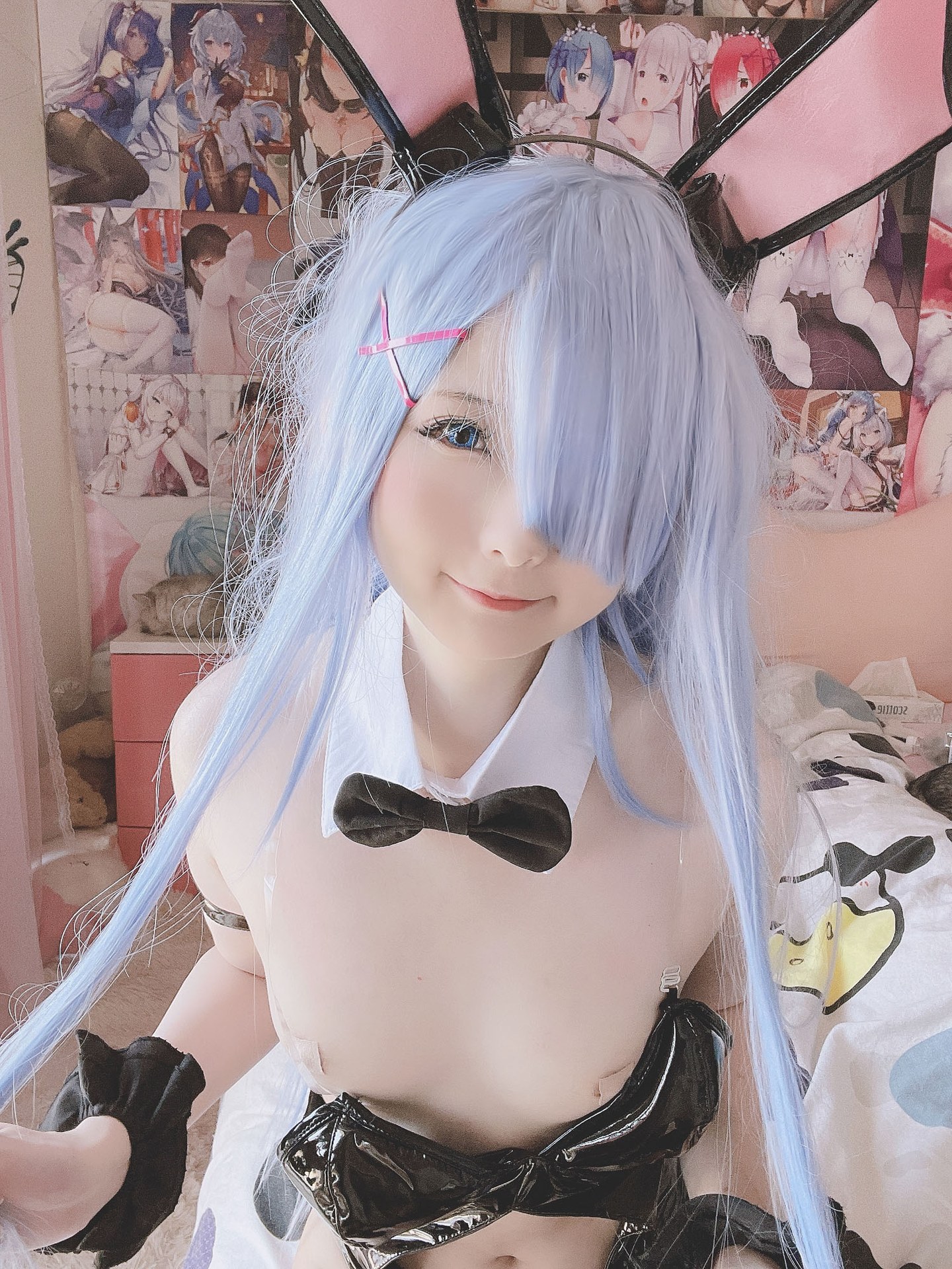 [cosplay] 习呆呆 - หู兔 เรม：ถุงน่องดำ露点還原 18P1V