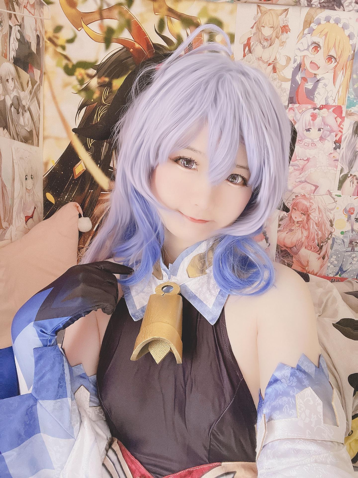 [cosplay] 习呆呆 - กานหยู：ผมสีน้ำเงิน露点大尺度还原 12P1V