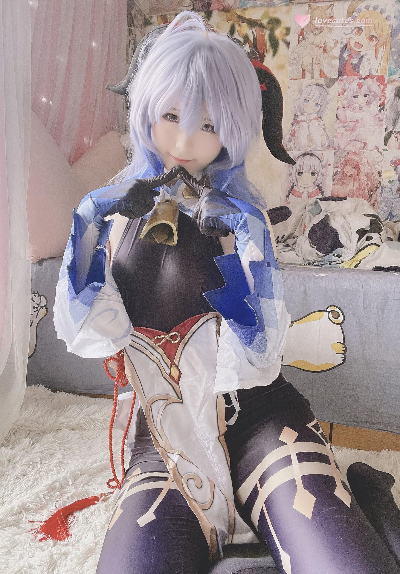 [cosplay] 习呆呆 - กานหยู：ผมสีน้ำเงิน露点大尺度还原 12P1V
