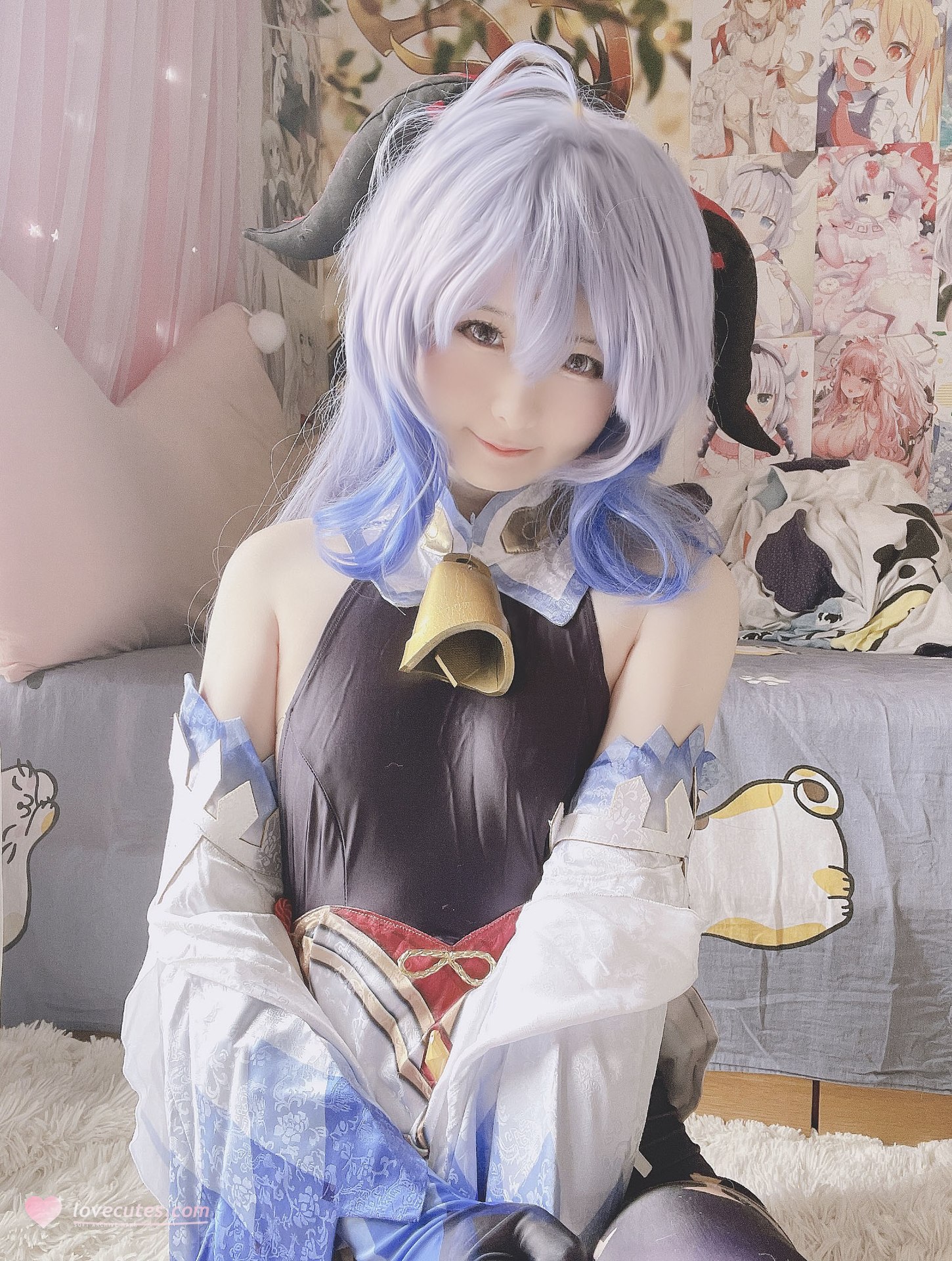 [cosplay] 习呆呆 - กานหยู：ผมสีน้ำเงิน露点大尺度还原 12P1V