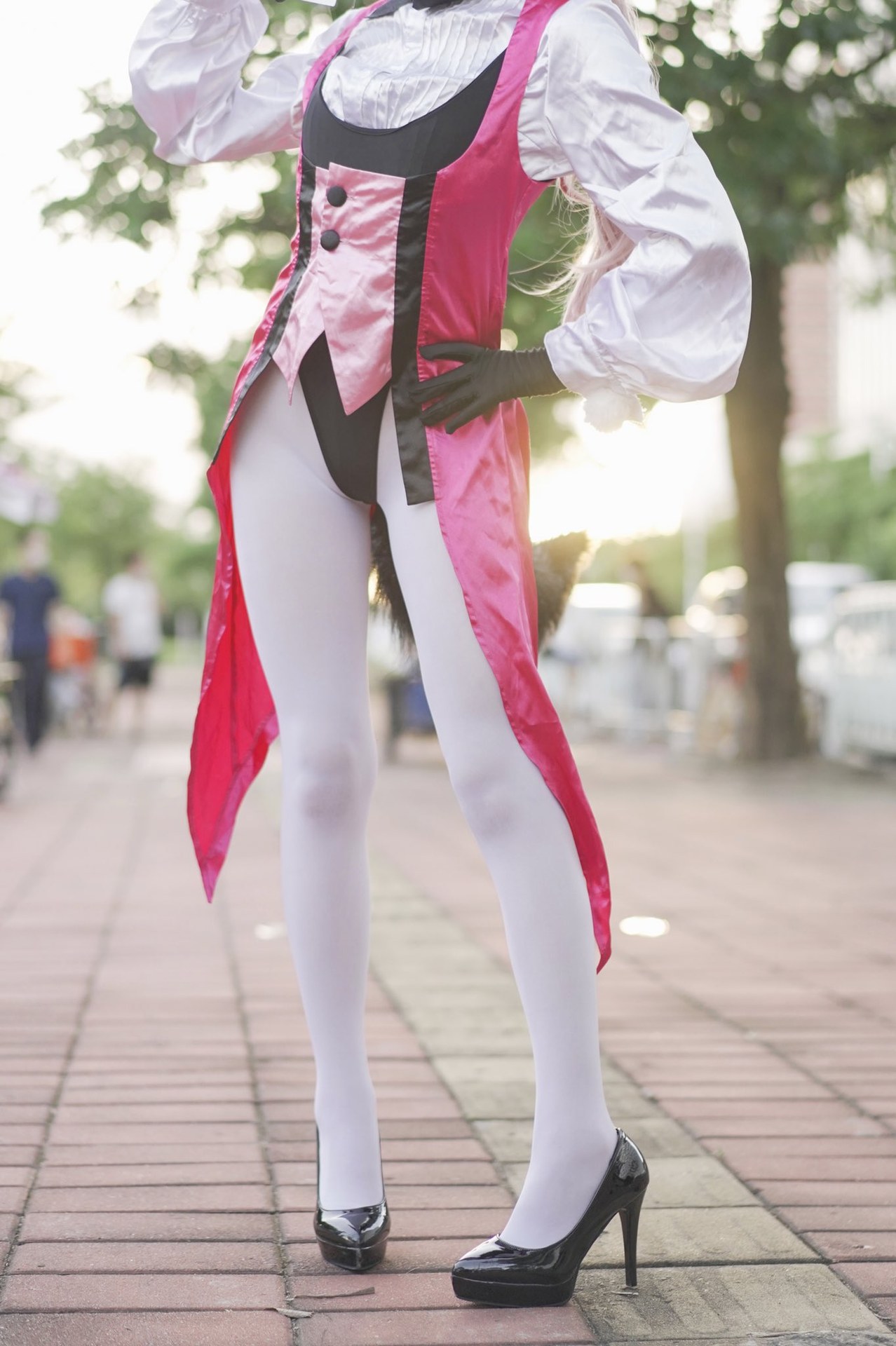 [cosplay] 封疆疆v - FGO光之高扬斯卡娅：粉色兔女郎白丝美腿 27P