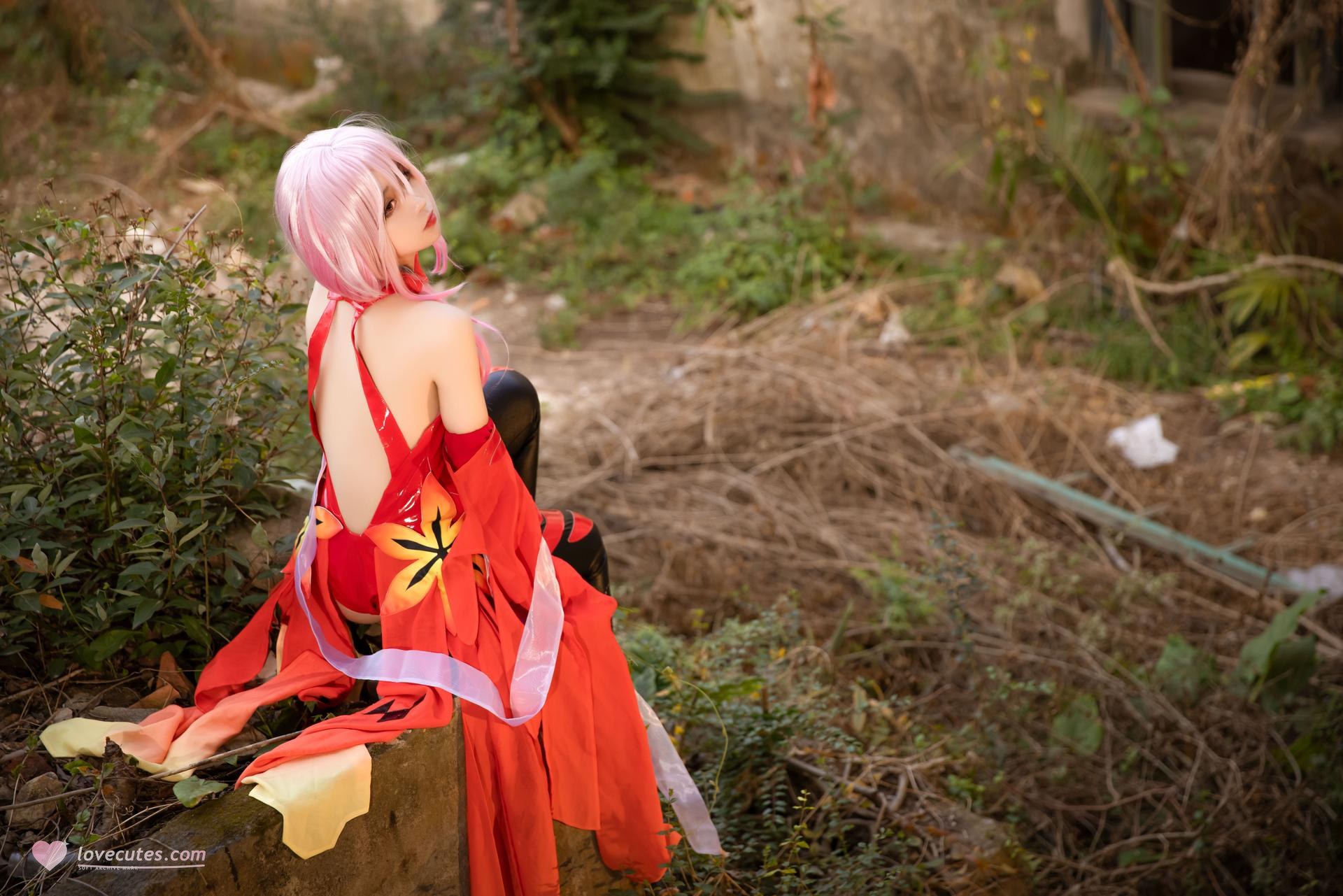 [cosplay] G44 Does Not Get Hurt - Guilty Crown Inori Yuzuriha: red dress ruins long hair long legs 20P