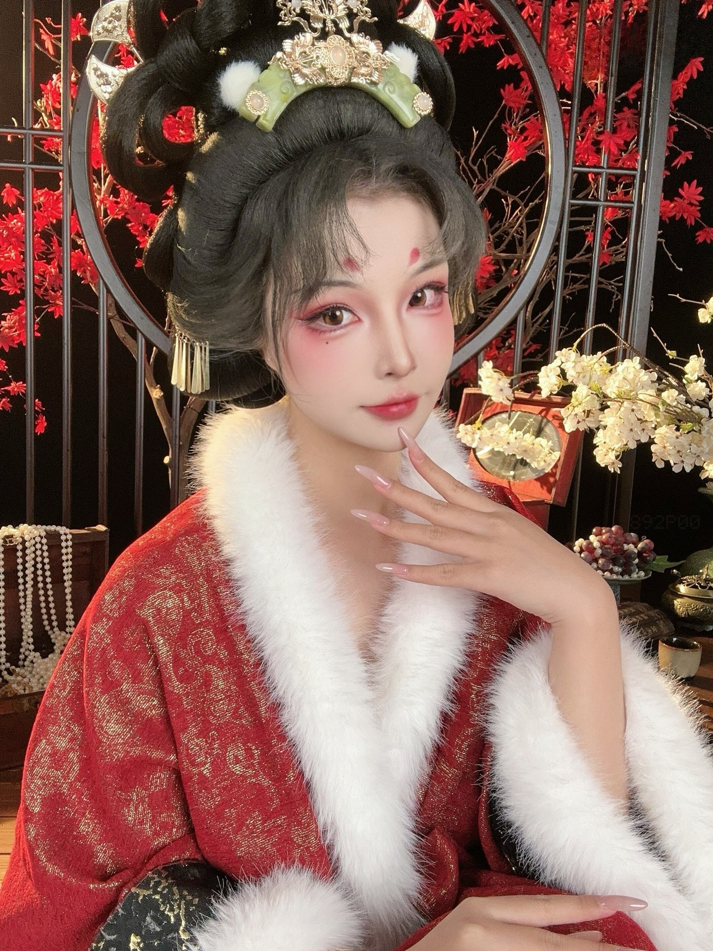 [cosplay] yuuhui玉匯 - 妲己 Daji the Fox：紅色古風狐妖大尺度 42P