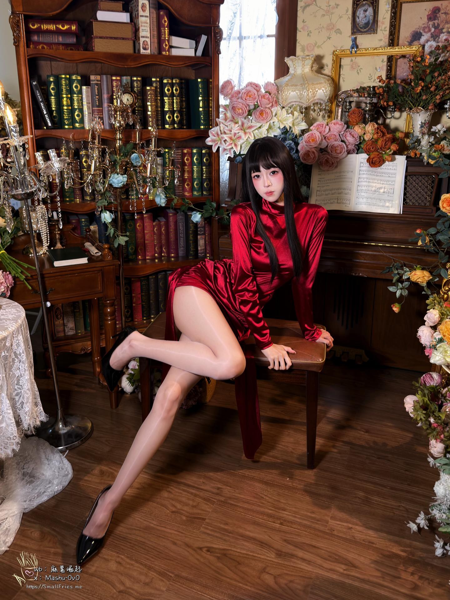 [写真] 麻薯好吃 - บทสดุดีสีไวน์แดง: ชุดเดรสสีไวน์แดง โชว์อกส่วนตัว 47P