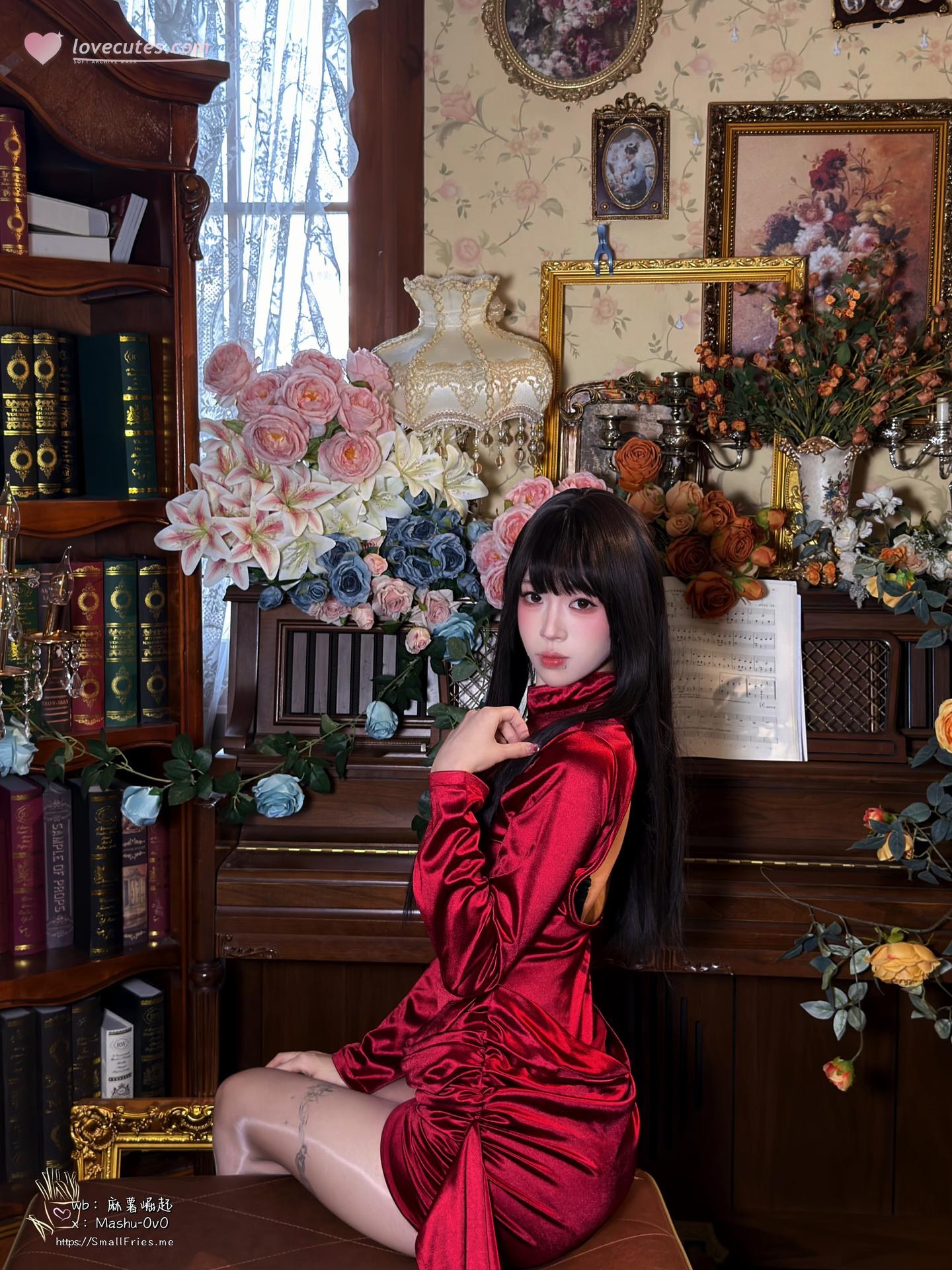 [Photo] Mashu Good to Eat - Burgundy Praise: Burgundy Dress Busty Private Room 47P