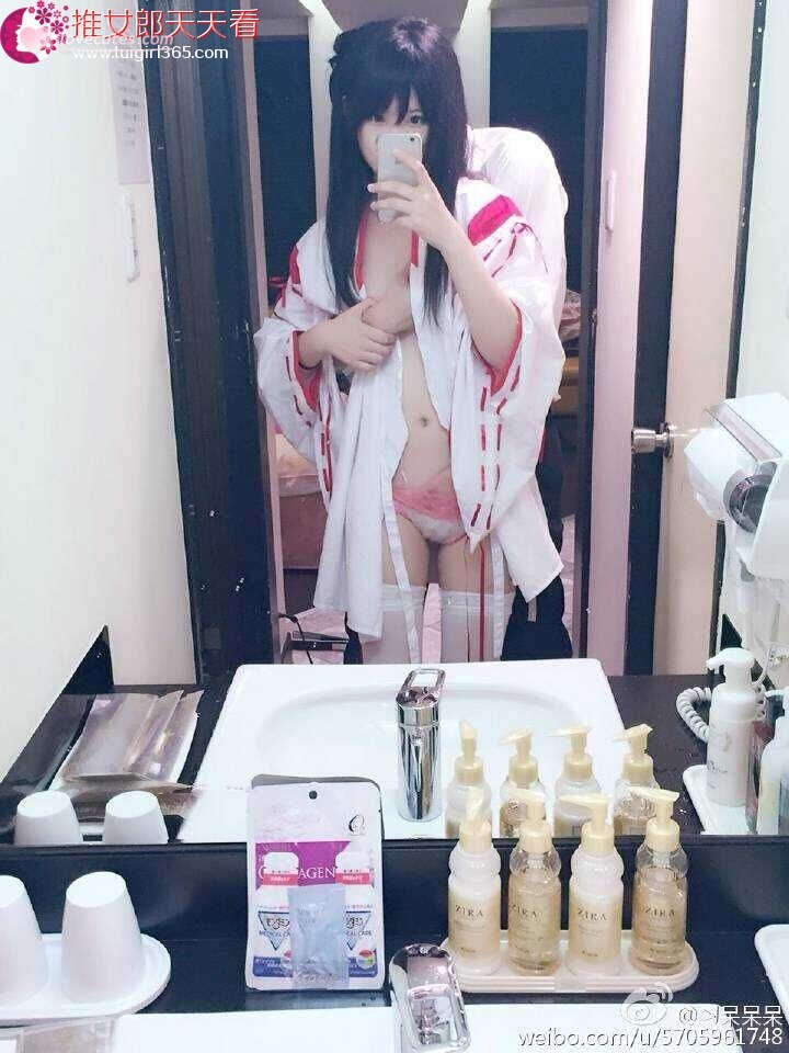 Xidaidai 粉色制服：浴室露点私拍 화보 세트 56P