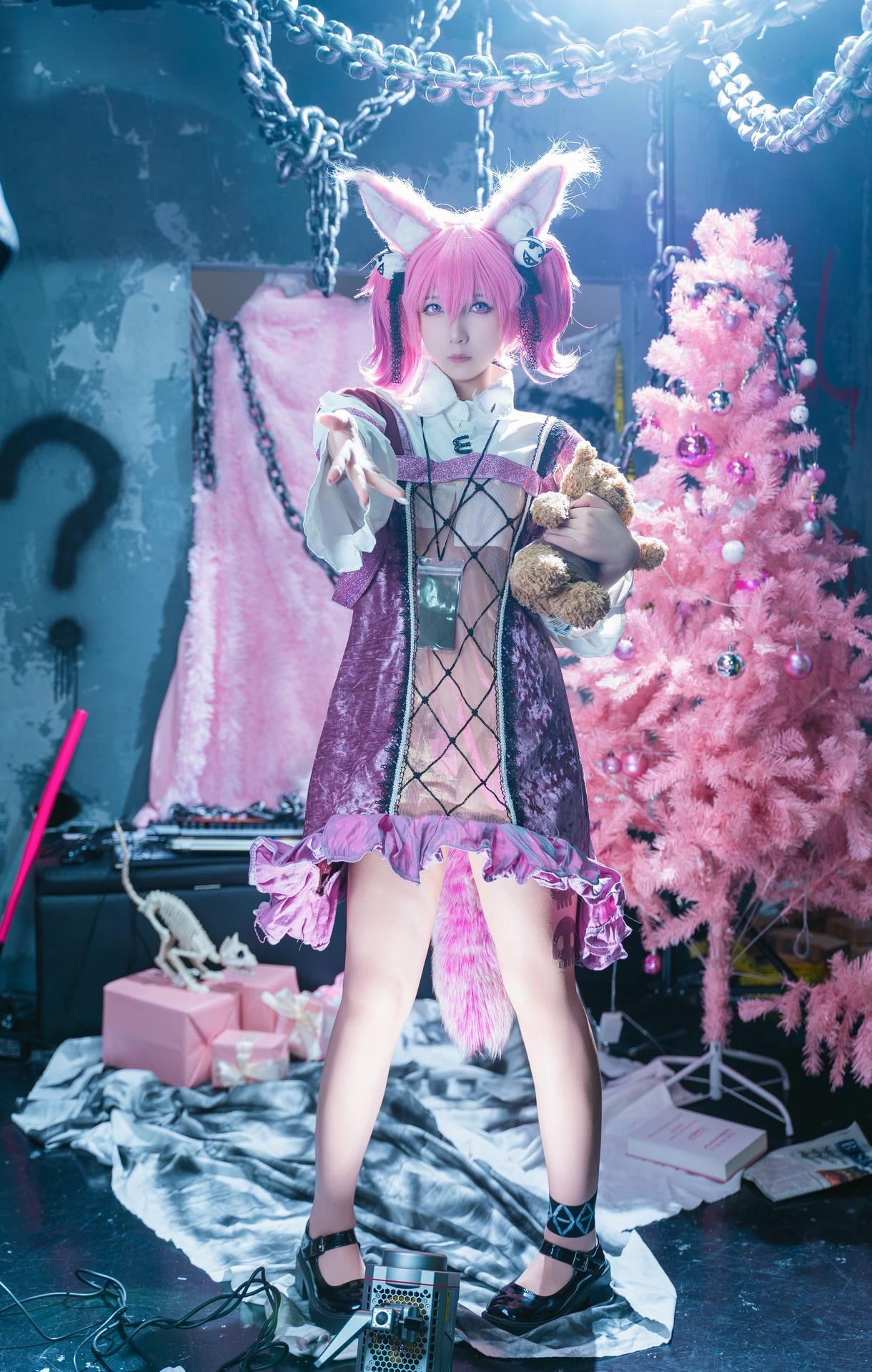 [cosplay] 小和甜酒 - Arknights Wulian: ชุดตัวละครโทนขาวดำสไตล์ห้องส่วนตัว 44P1V