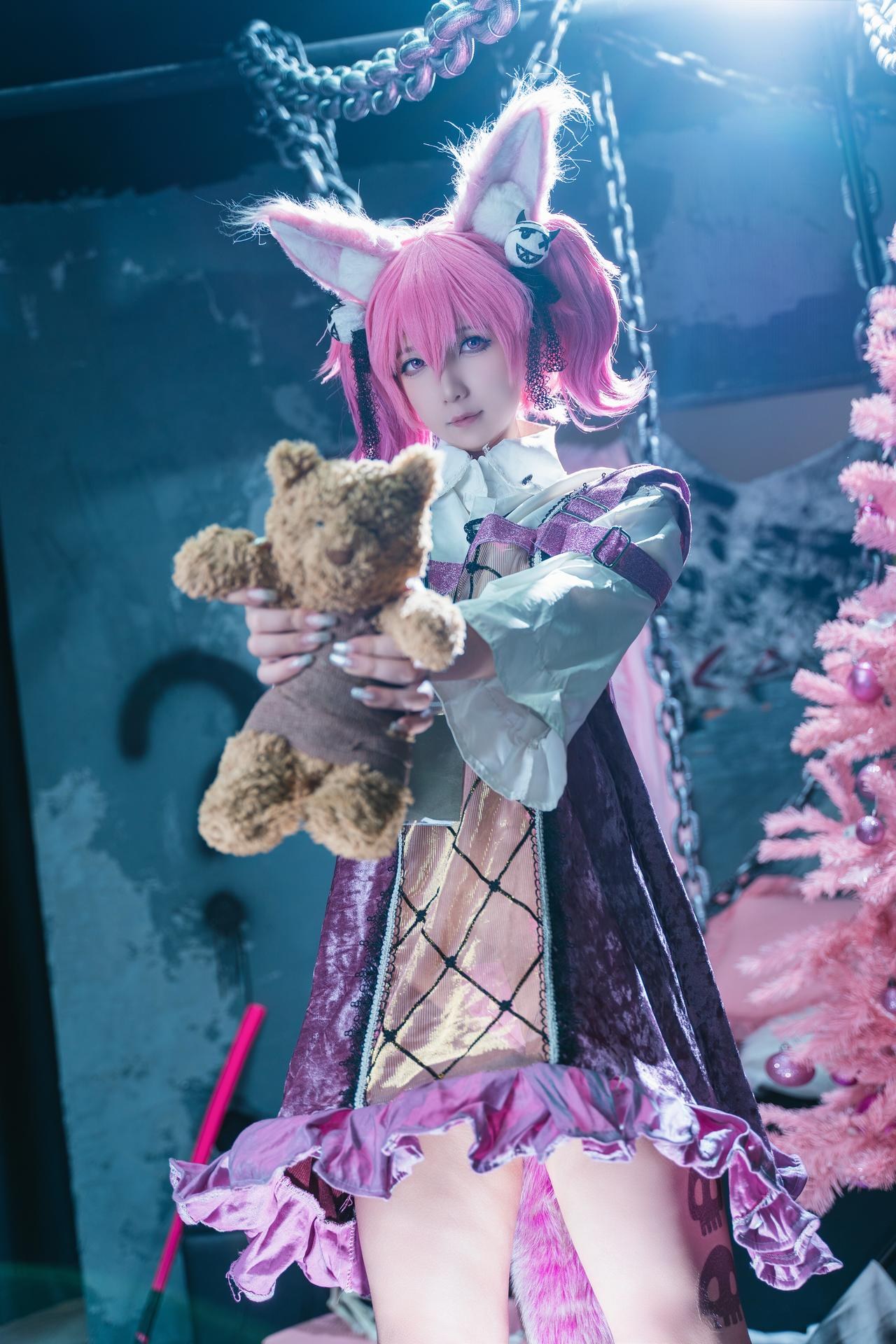 [cosplay] 小和甜酒 - Arknights Wǔ Liàn: phục trang nhân vật đen trắng tái hiện phòng riêng 44P1V