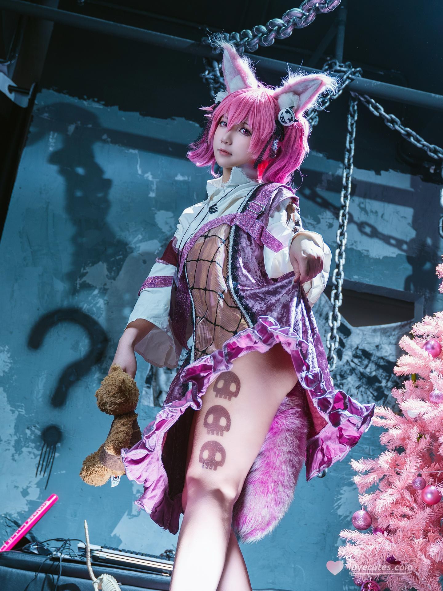 [cosplay] 小和甜酒 - Arknights Wǔ Liàn: phục trang nhân vật đen trắng tái hiện phòng riêng 44P1V