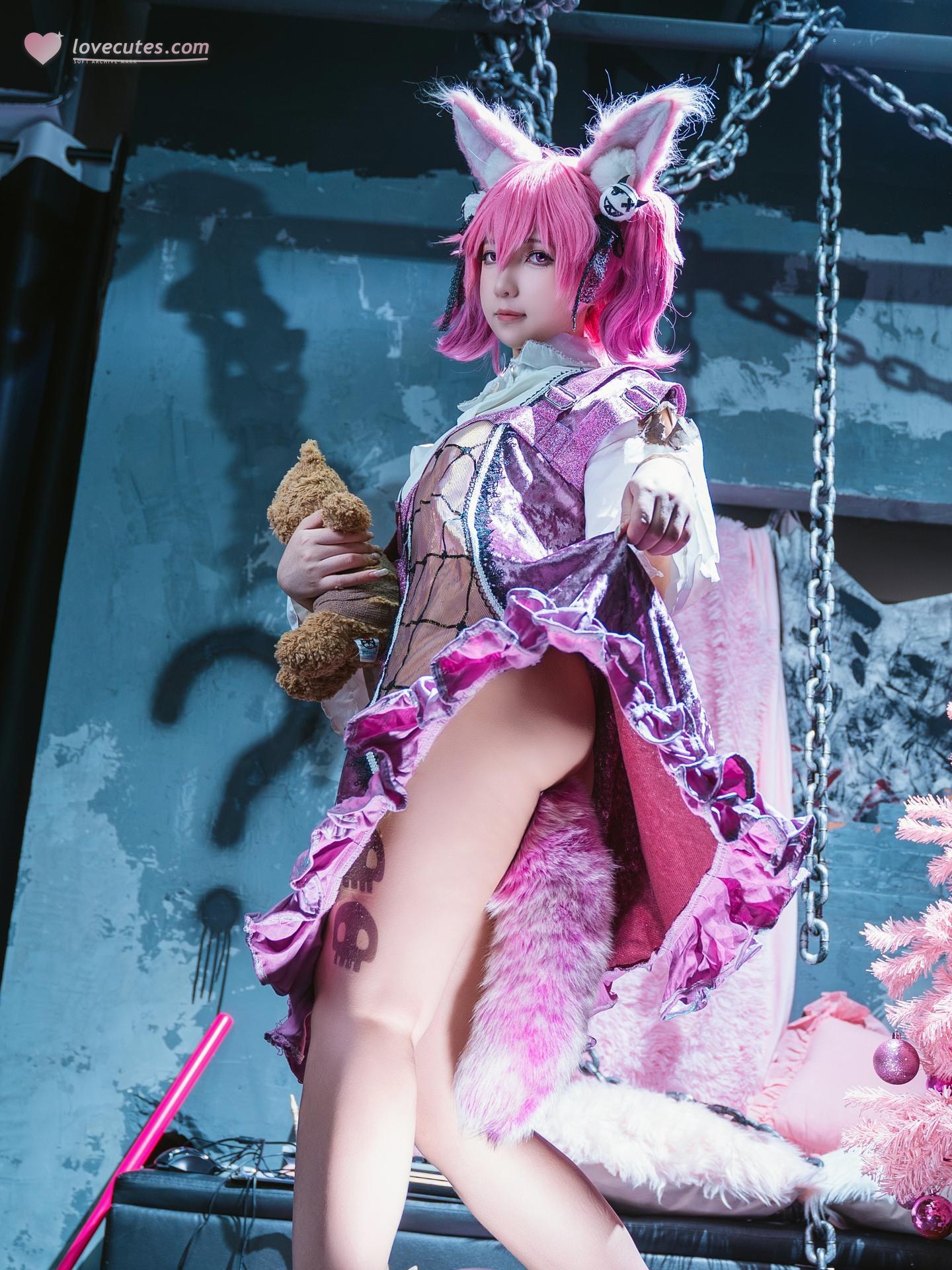 [cosplay] 小和甜酒 - Arknights Wǔ Liàn: phục trang nhân vật đen trắng tái hiện phòng riêng 44P1V
