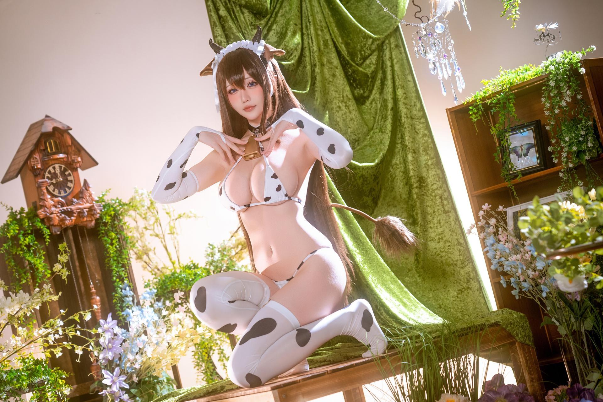 [cosplay] 星之迟迟Hoshilily - アズールレーン 樫野：牛柄ビキニ 巨乳再現 59P