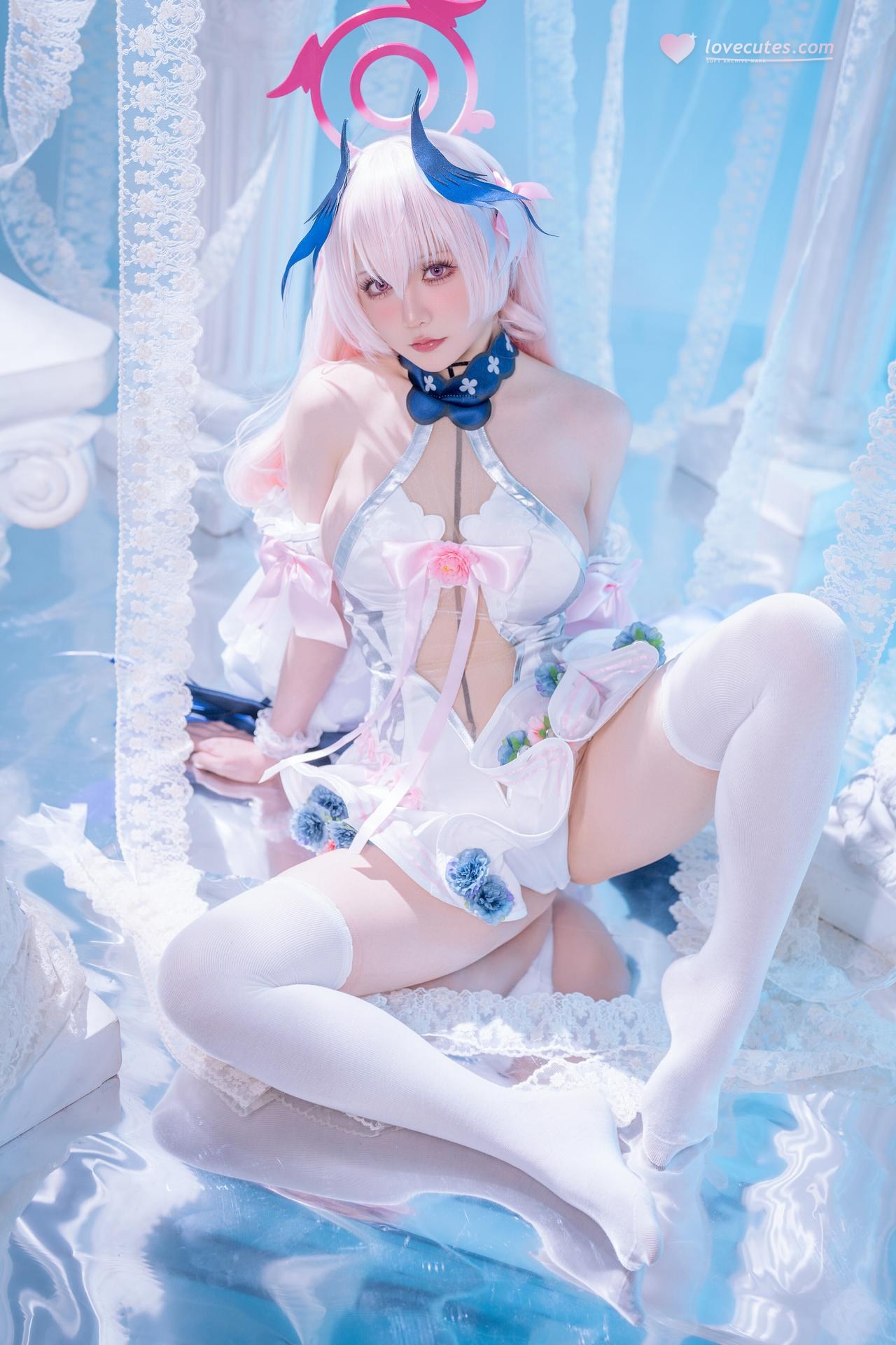 [cosplay] 星之迟迟Hoshilily - Blue Archive นาเอะเอะ โคฮารุ: ชุดแม่ชี ถุงน่องสีขาว 47P