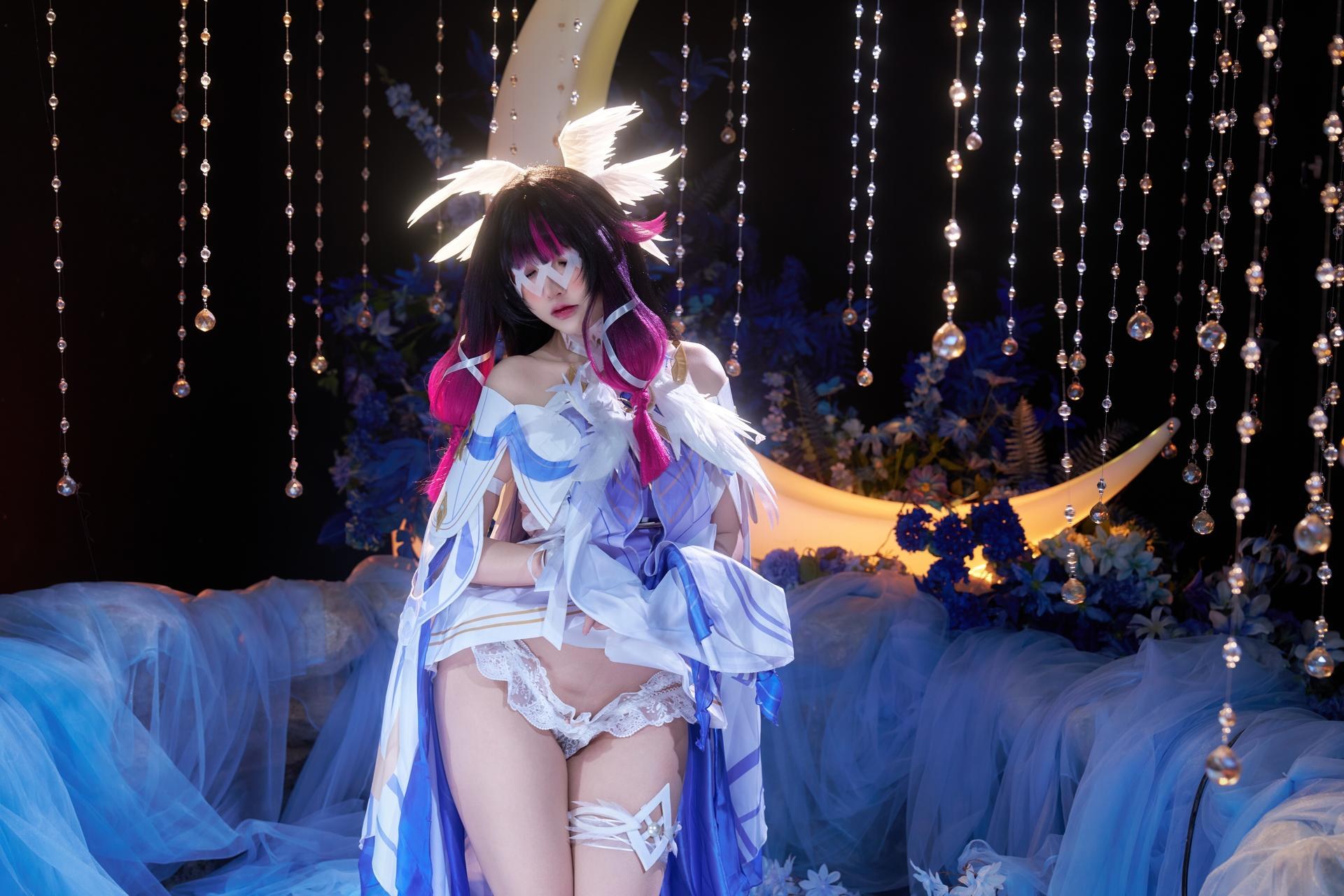 [cosplay] 阿薰kaOri - 原神 โคลัมเบีย：ชุดเดรสลูกไม้ผมขาว ถอดแบบคาแรกเตอร์ 148P63G