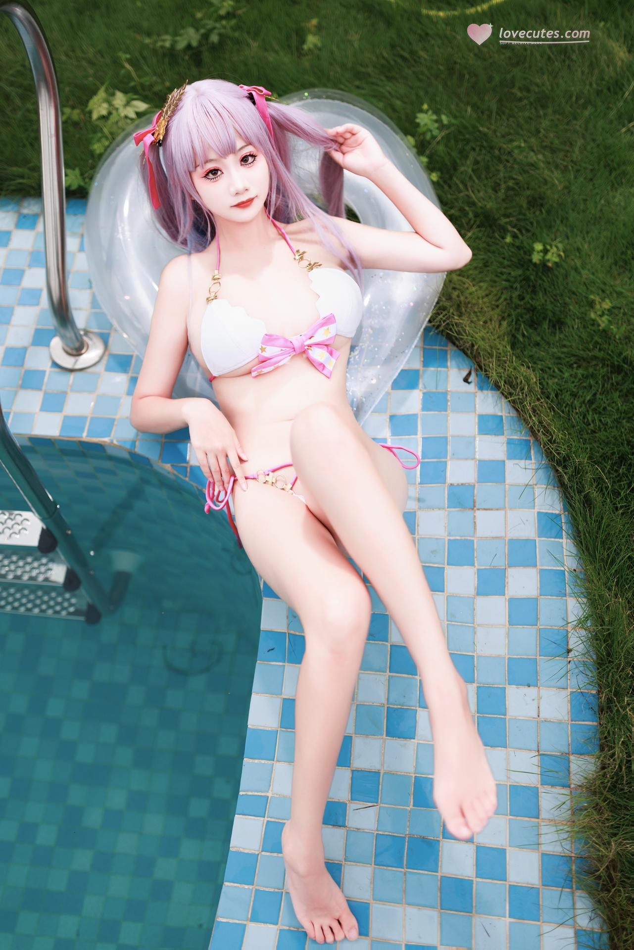 [cosplay] A Xuexue - Azur Lane Plymouth: Swimsuit White-Stocking Legs 99P2V