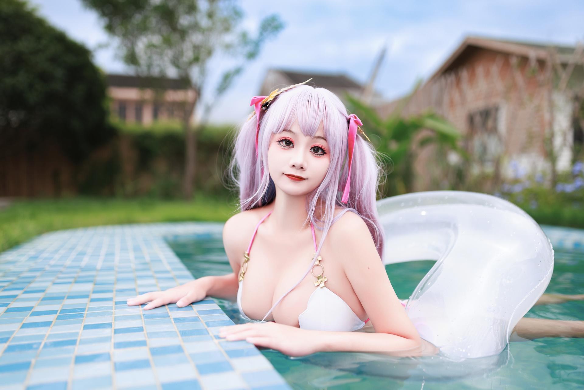 [cosplay] 阿雪雪 - 碧蓝航线 普利茅斯: đồ bơi, chân trắng tất trắng 99P2V