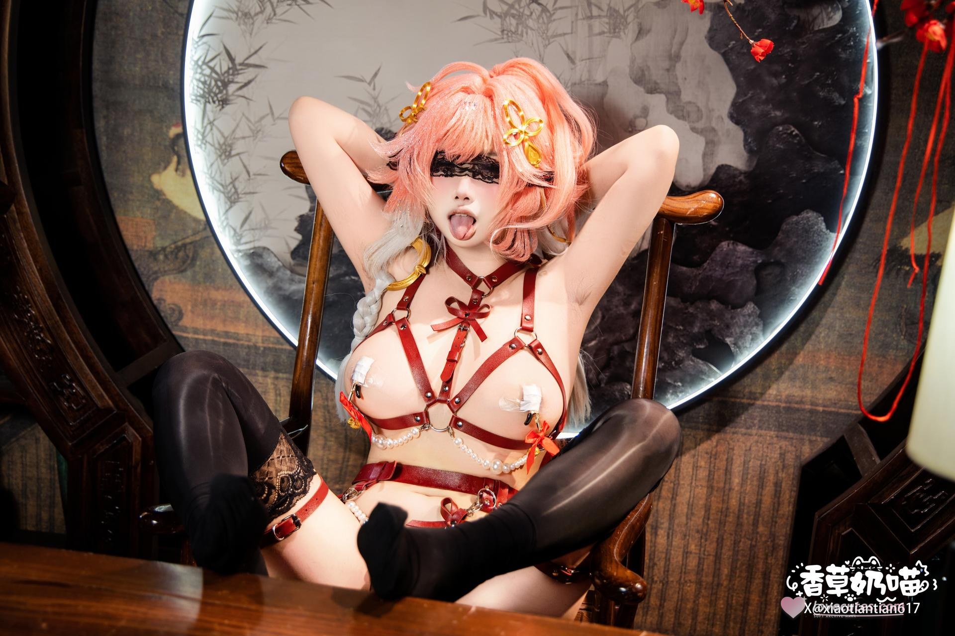 [cosplay] Vanilla Milk Cat - Wuthering Waves Changli Deluxe Edition: Changli Inner Layer Black-Gold Beautiful Legs 51P
