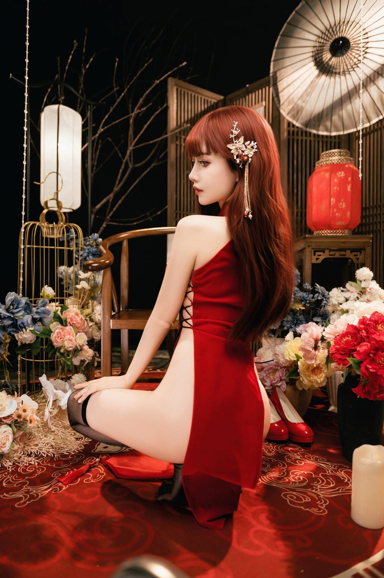 [写真] Shika小鹿鹿 - NO.136 Áo sườn xám đỏ Tết: chụp studio Tết Nguyên Đán 30P
