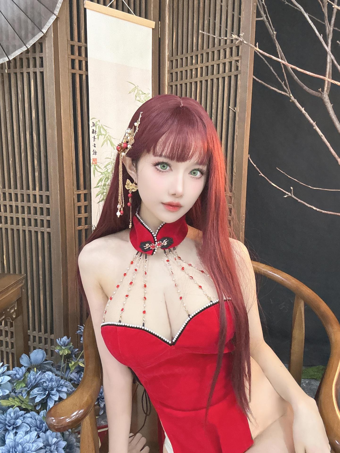 [写真] Shika小鹿鹿 - NO.136 Áo sườn xám đỏ Tết: chụp studio Tết Nguyên Đán 30P