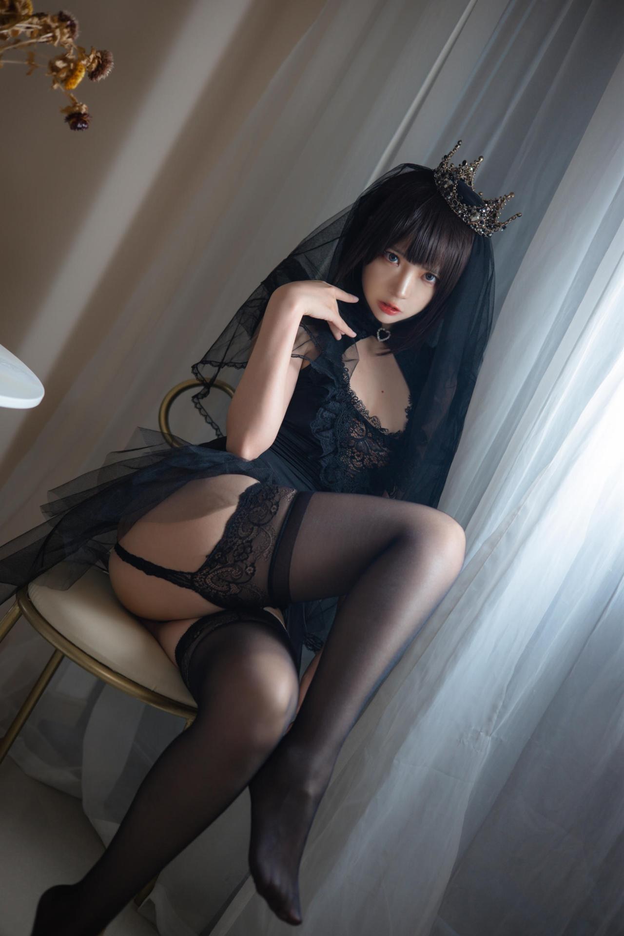 [私房] 疯猫ss - NO.239 黑色婚纱：黑丝蕾丝内衣美腿 40P