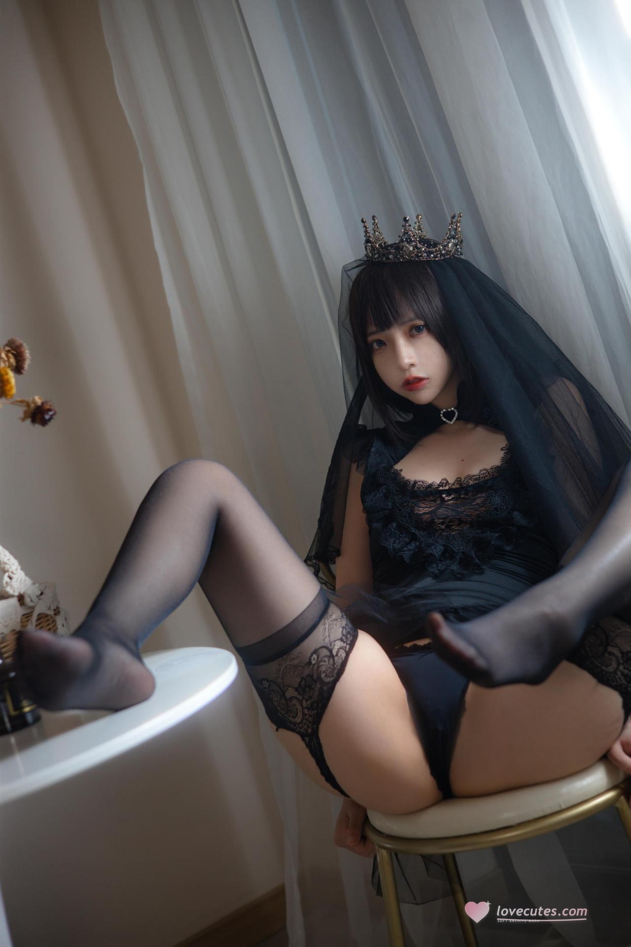 [私房] 疯猫ss - NO.239 黑色婚纱：黑丝蕾丝内衣美腿 40P