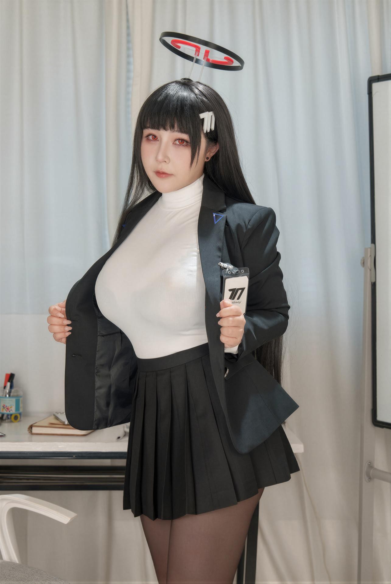 [cosplay] rioko凉凉子 KANEKO_咔喵 - 飞鸟马时+调月莉音：双人角色黑丝美腿 110P